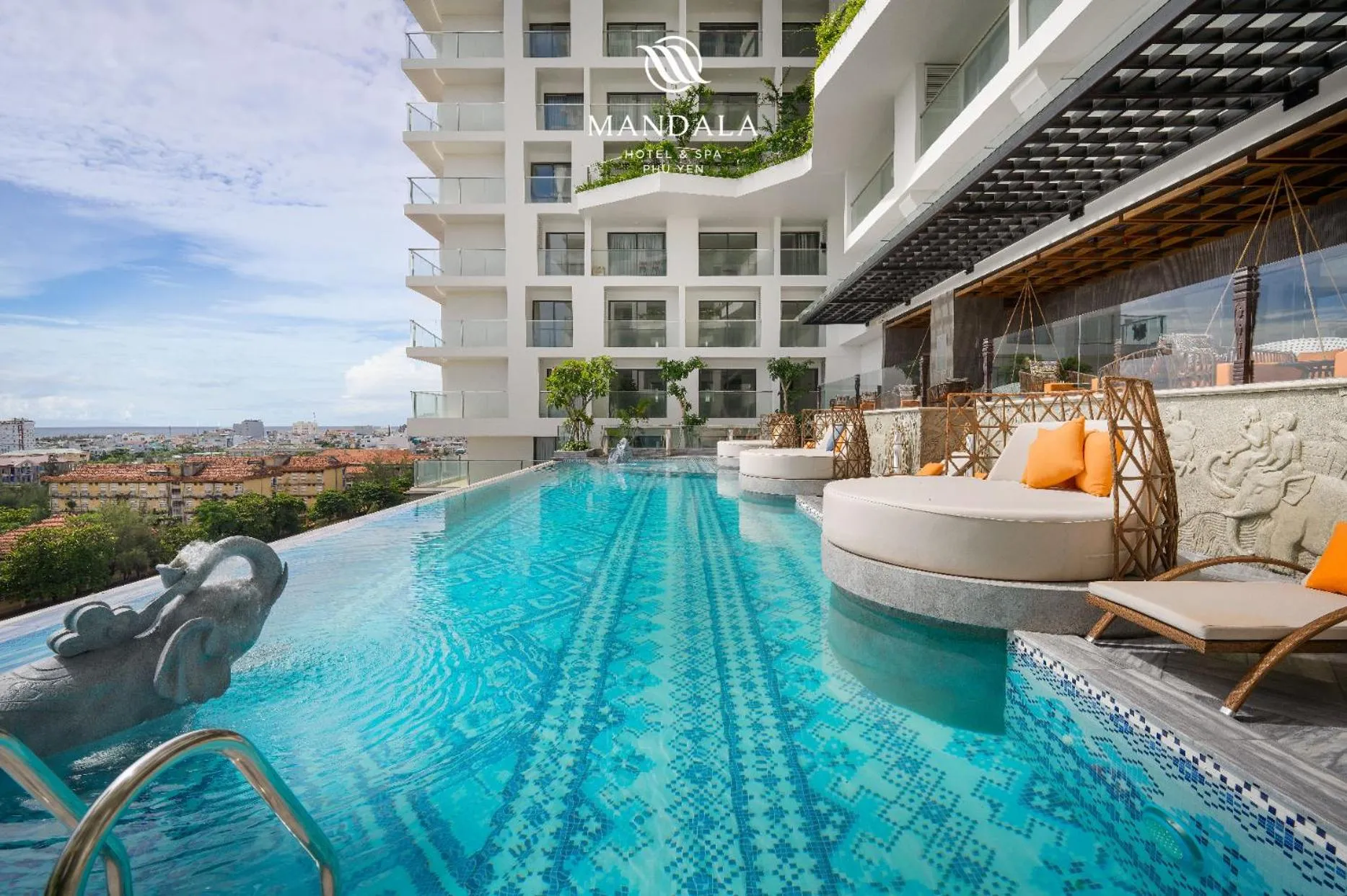 Swimming pool in M Continental by Mandala Phu Yen - 24hours Stay