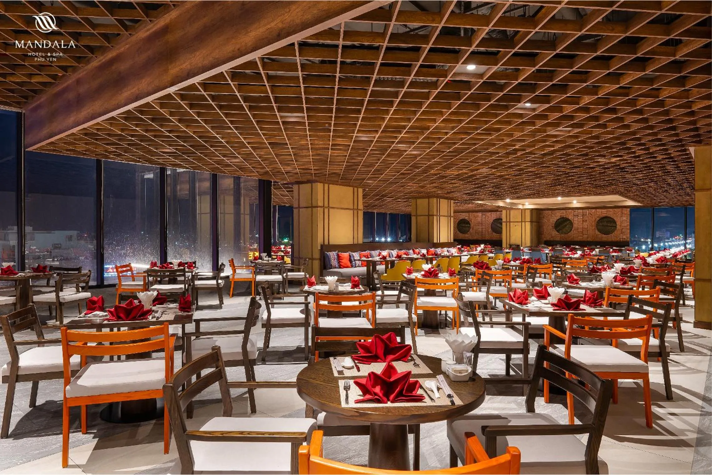 Restaurant/places to eat in M Continental by Mandala Phu Yen - 24hours Stay