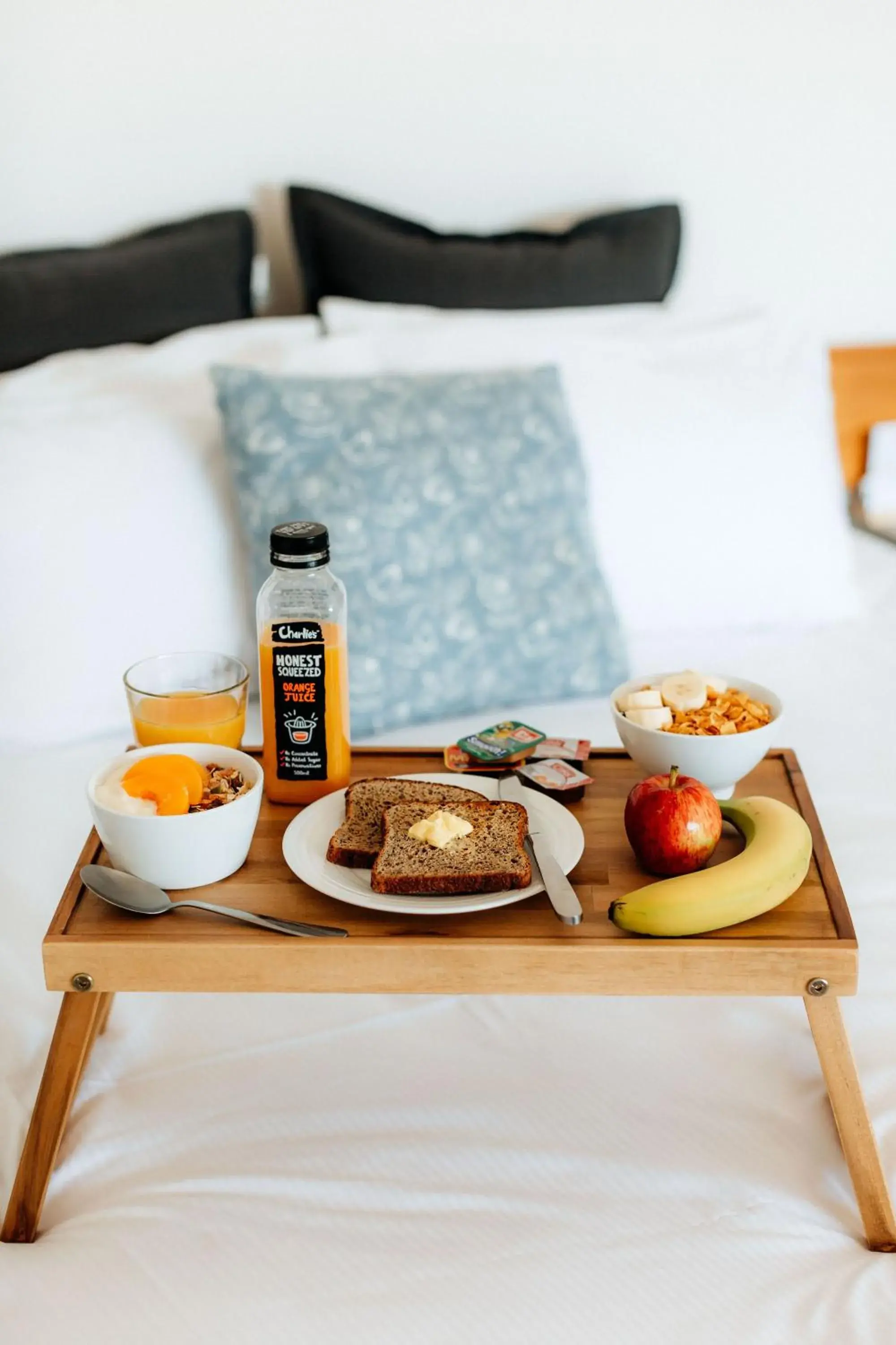 Breakfast, Bed in Akaroa Criterion Motel Breakfast, Bed in Akaroa Criterion Motel