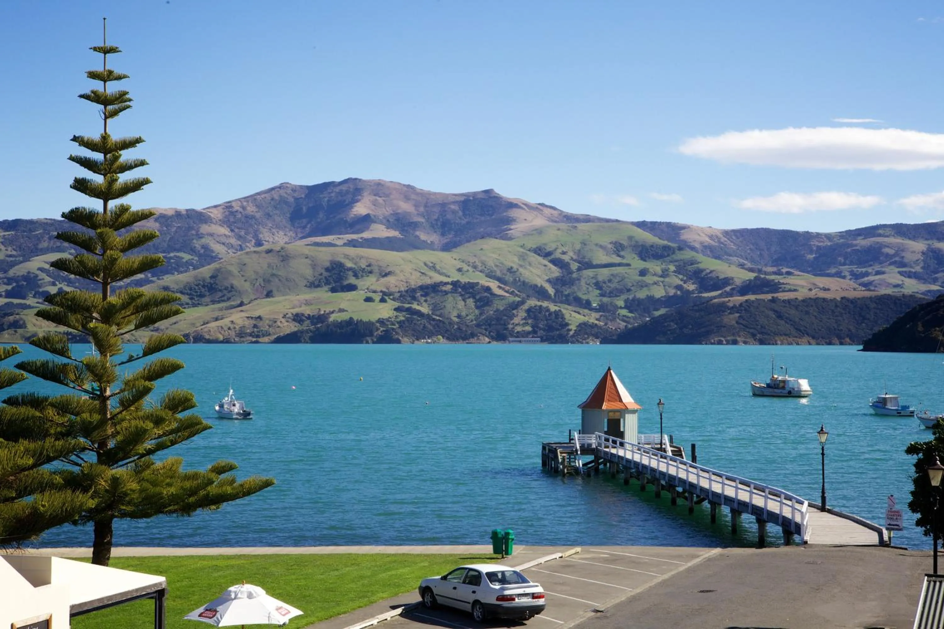 Mountain view in Akaroa Criterion Motel
