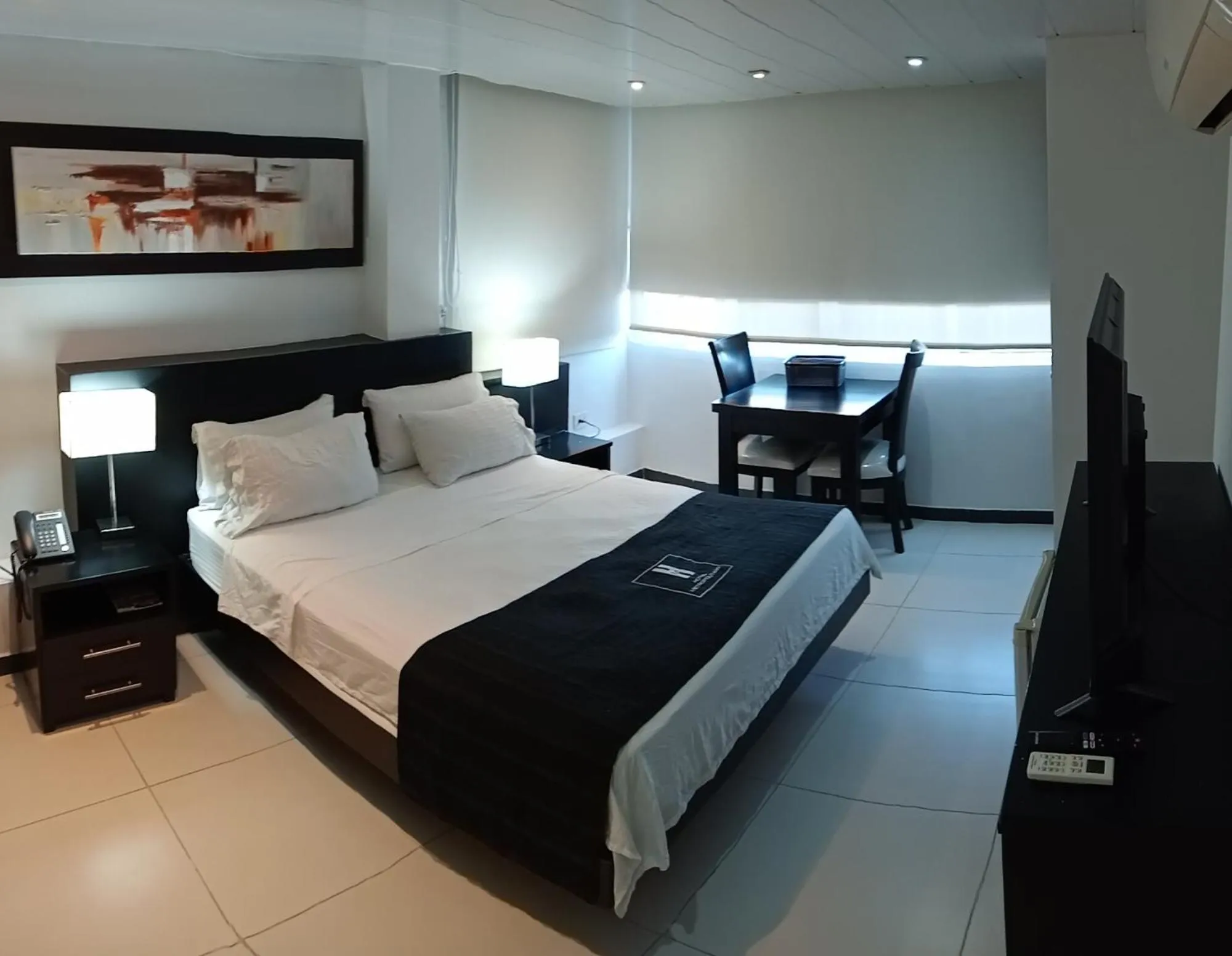 Bed in Hotel Metropolitano