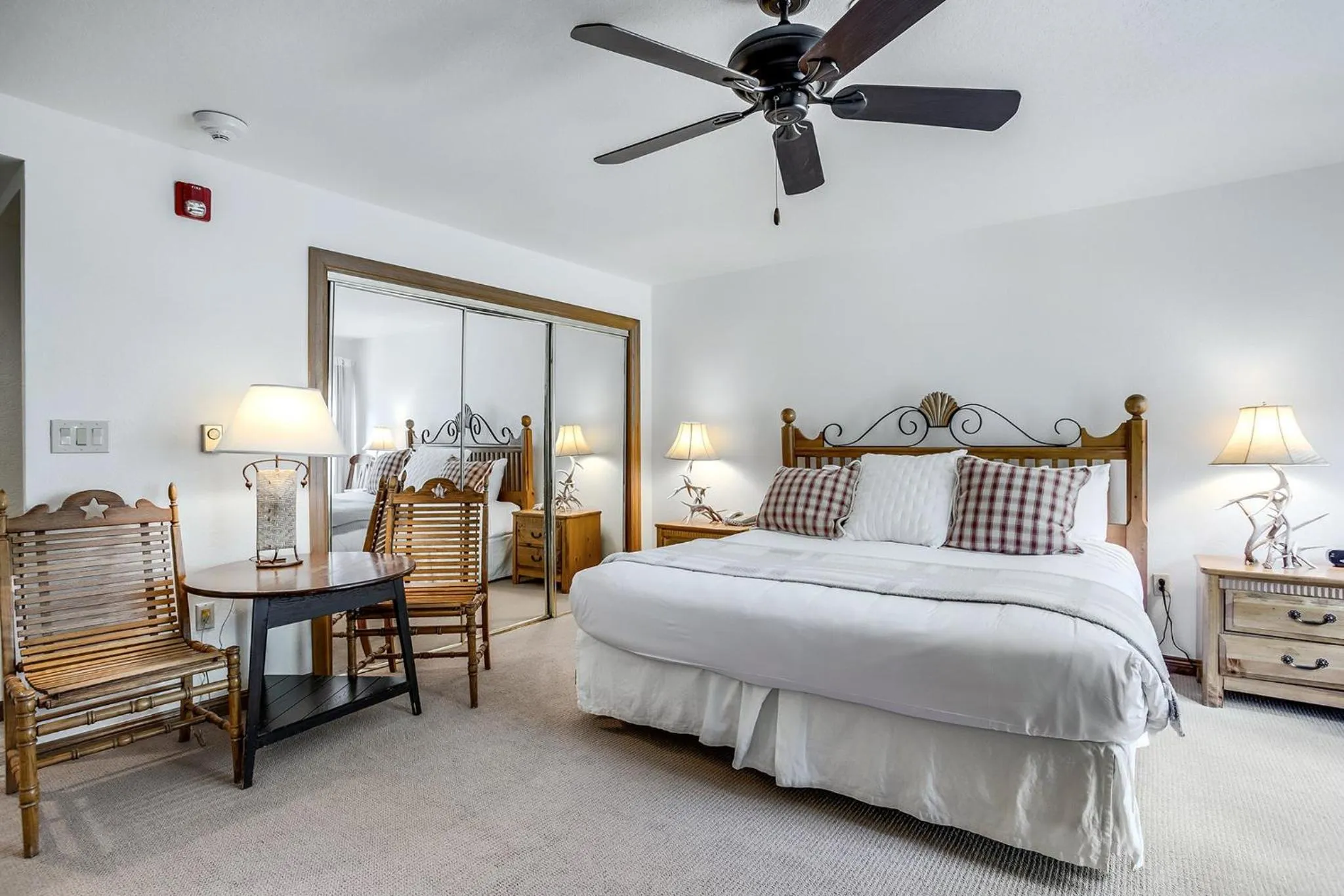 Photo of the whole room, Bed in St. James Place