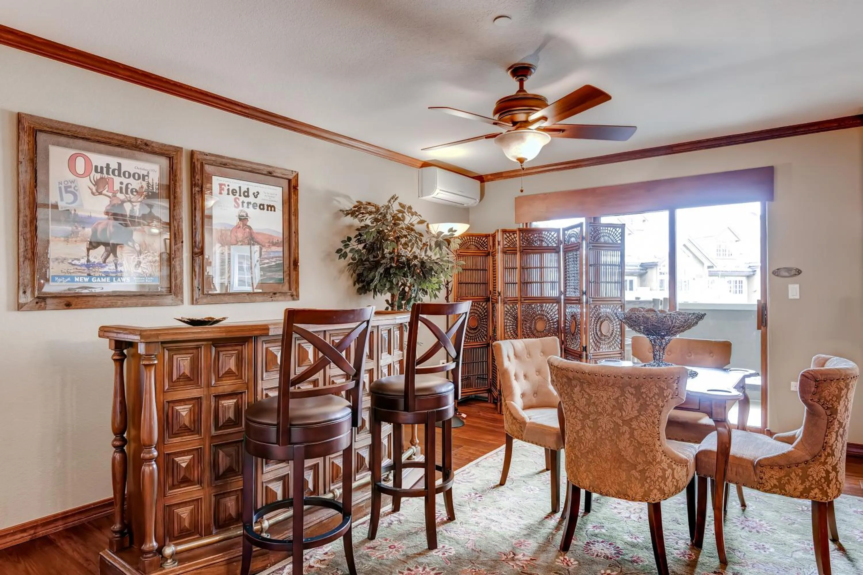 Living room in St. James Place