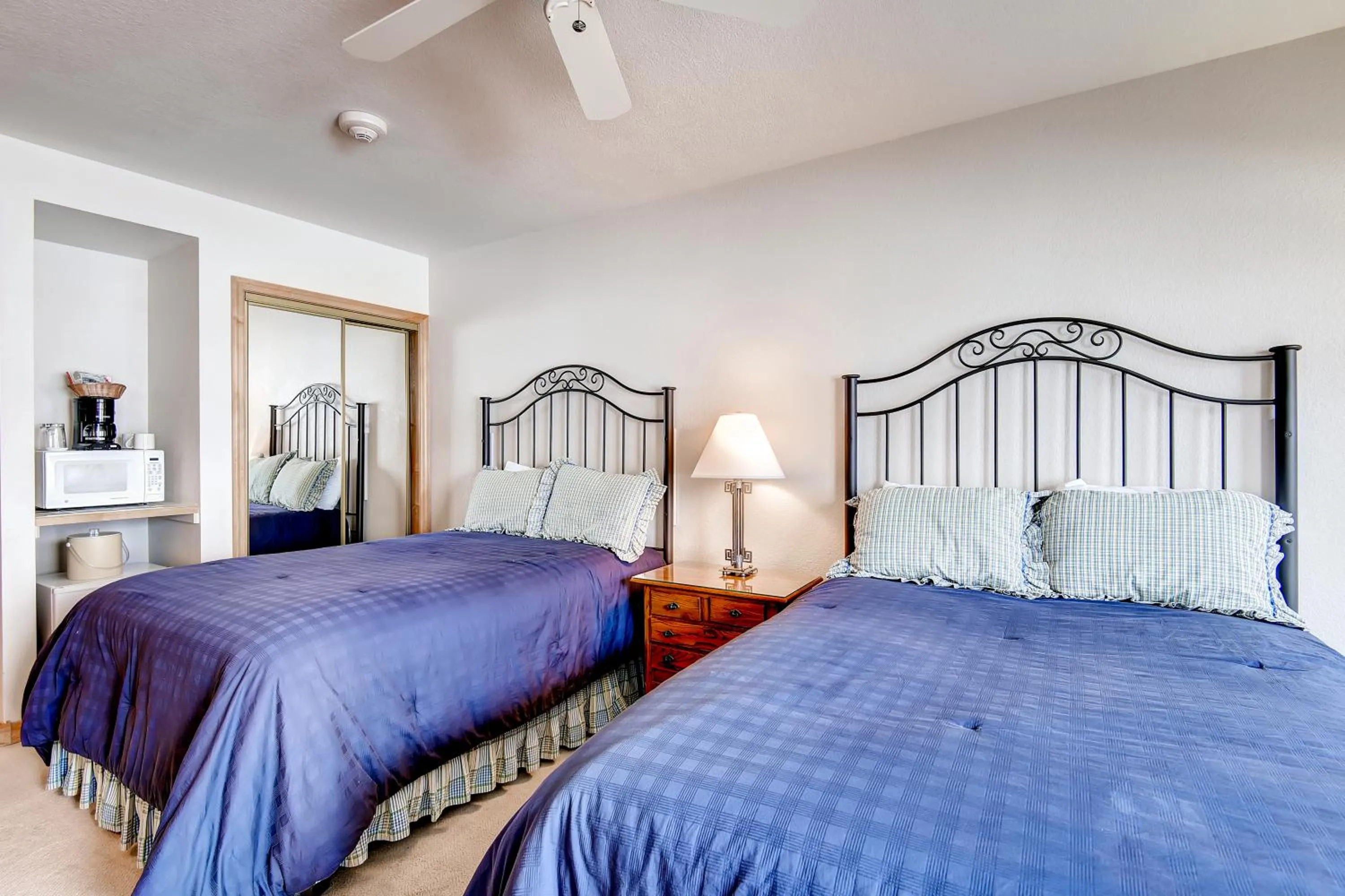 Bedroom, Bed in St. James Place