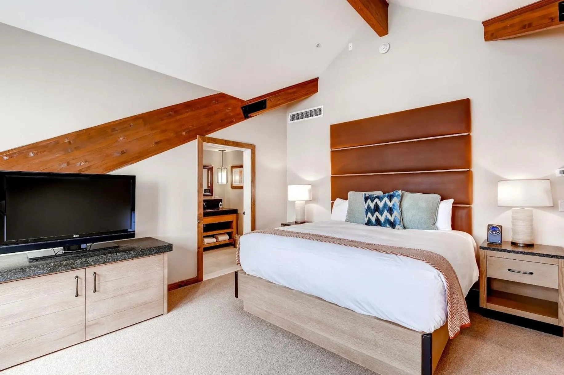 Bedroom, Bed in The Osprey at Beaver Creek, a RockResort