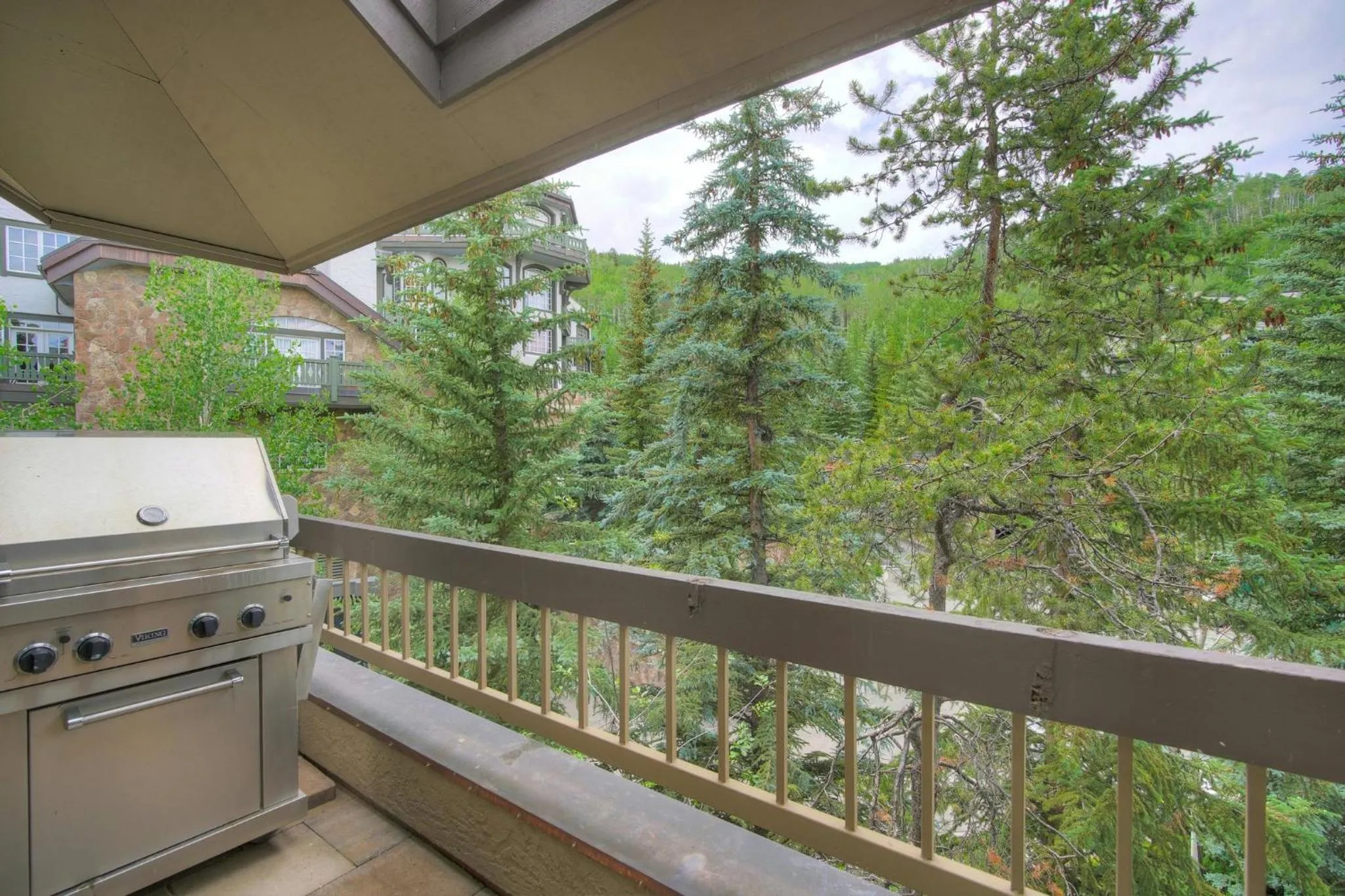 Property building in The Pines Lodge, a RockResort, by Vail Resorts