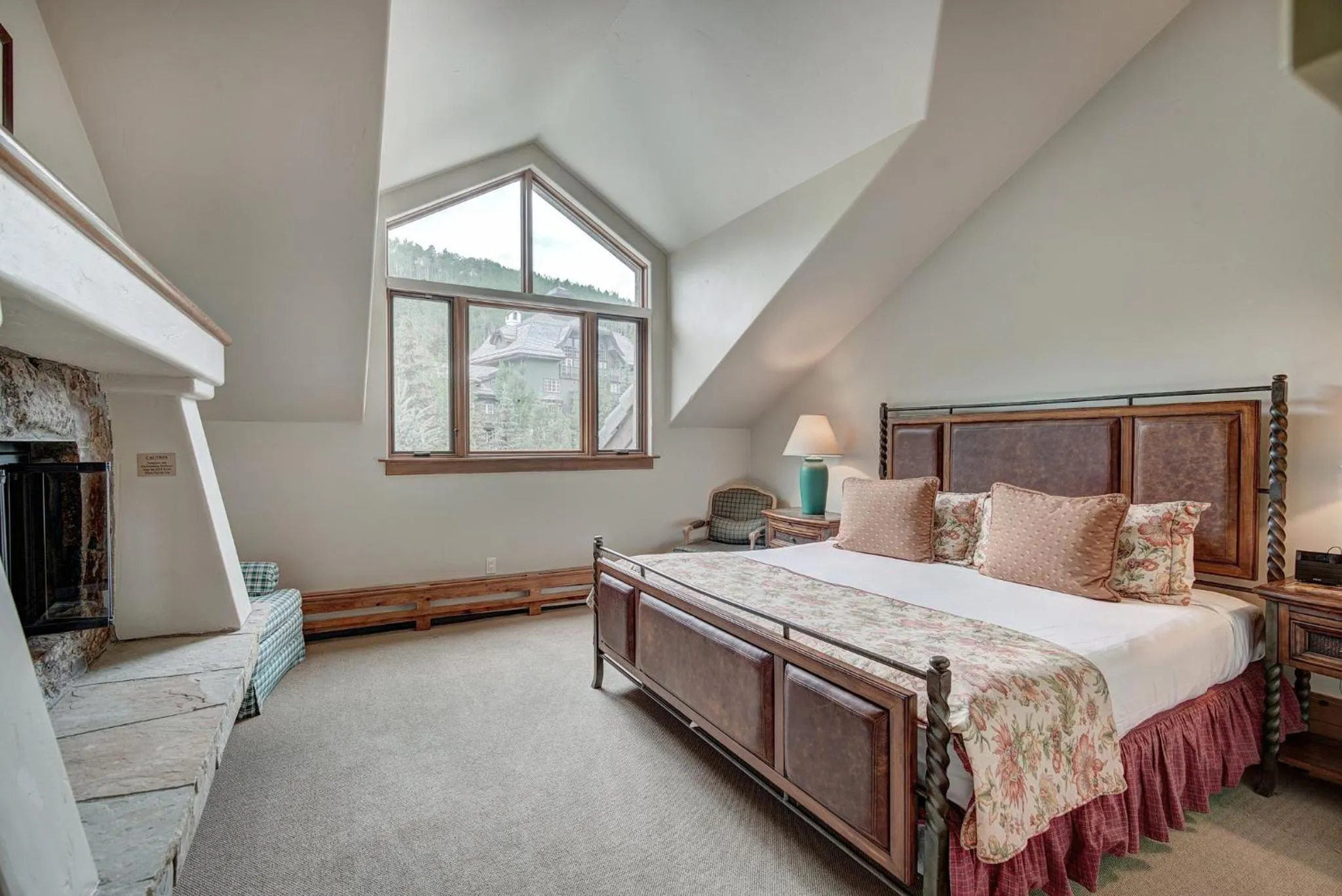 Bedroom, Bed in The Pines Lodge, a RockResort