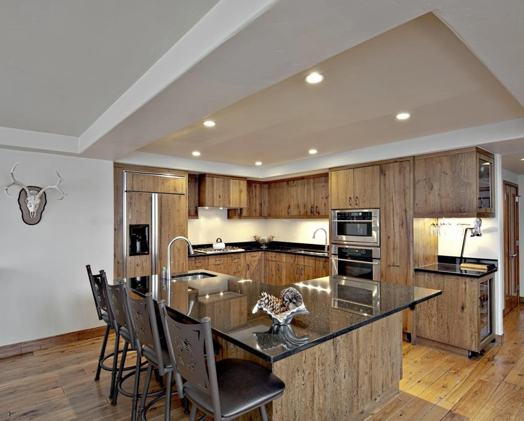 Photo of the whole room in The Pines Lodge, a RockResort