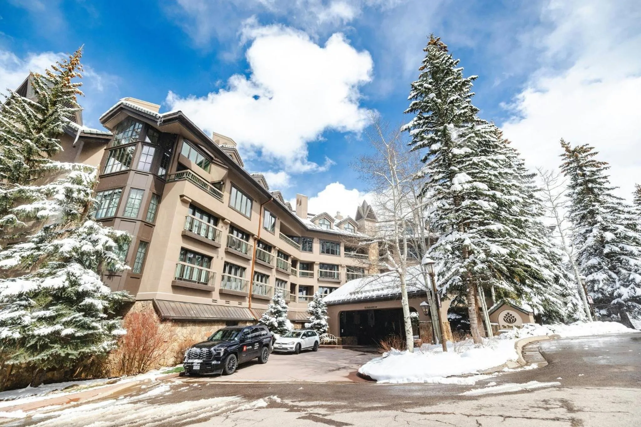 Property building in The Pines Lodge, a RockResort, by Vail Resorts