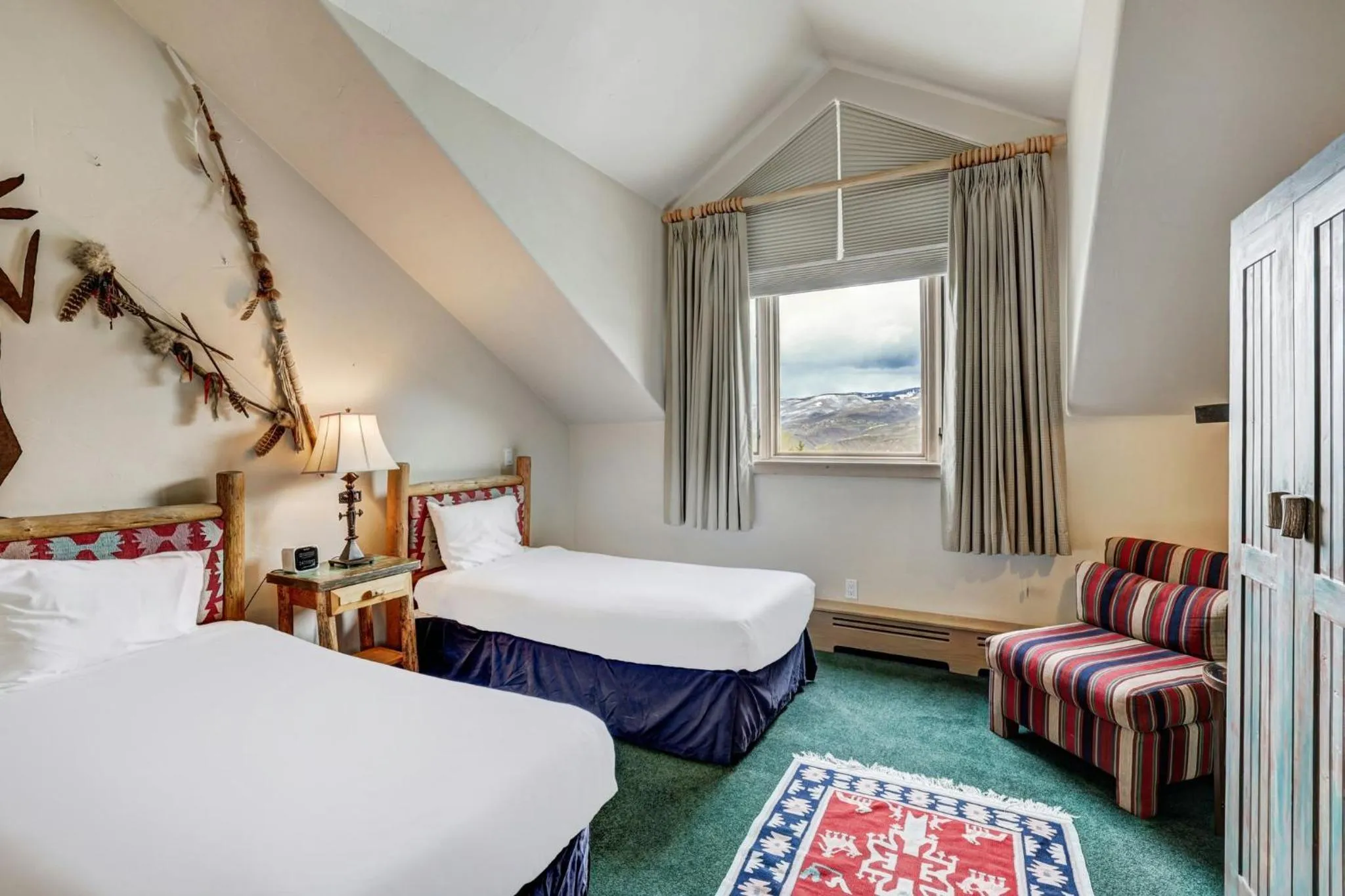 Bedroom, Bed in The Pines Lodge, a RockResort, by Vail Resorts