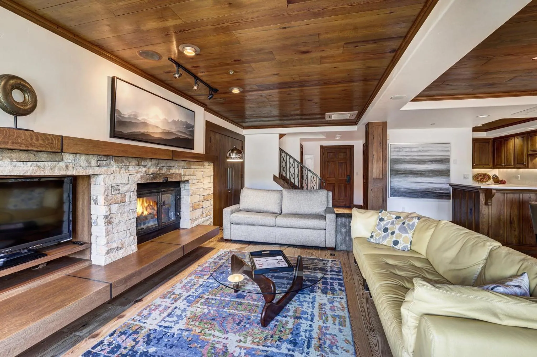 Living room in The Pines Lodge, a RockResort