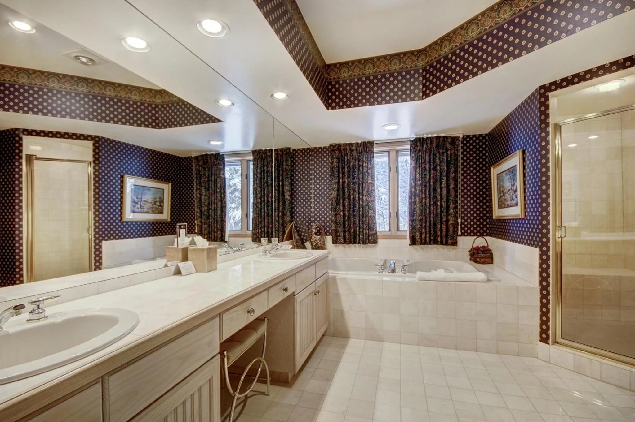 Business facilities in The Pines Lodge, a RockResort