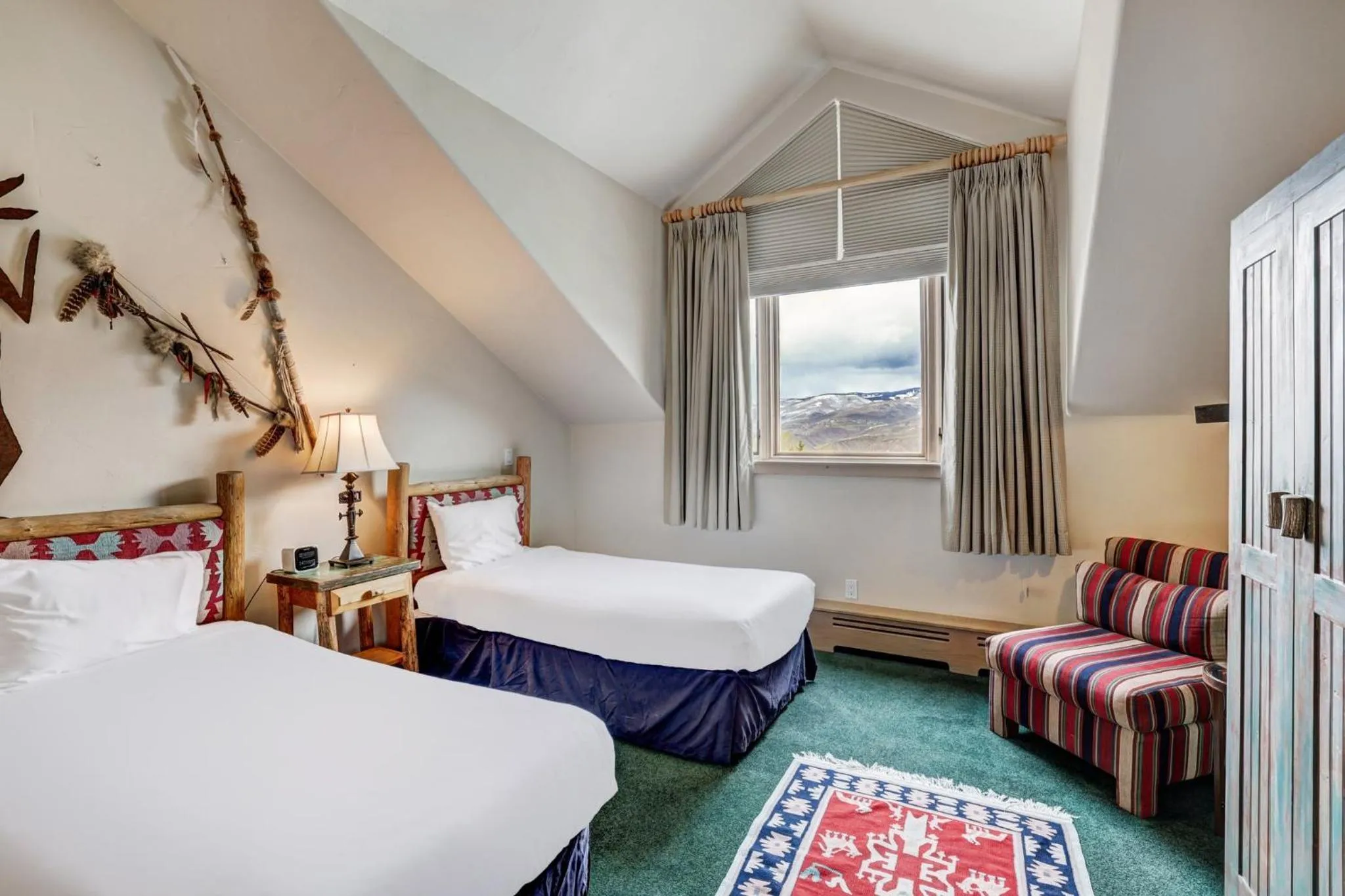 Bedroom, Bed in The Pines Lodge, a RockResort, by Vail Resorts