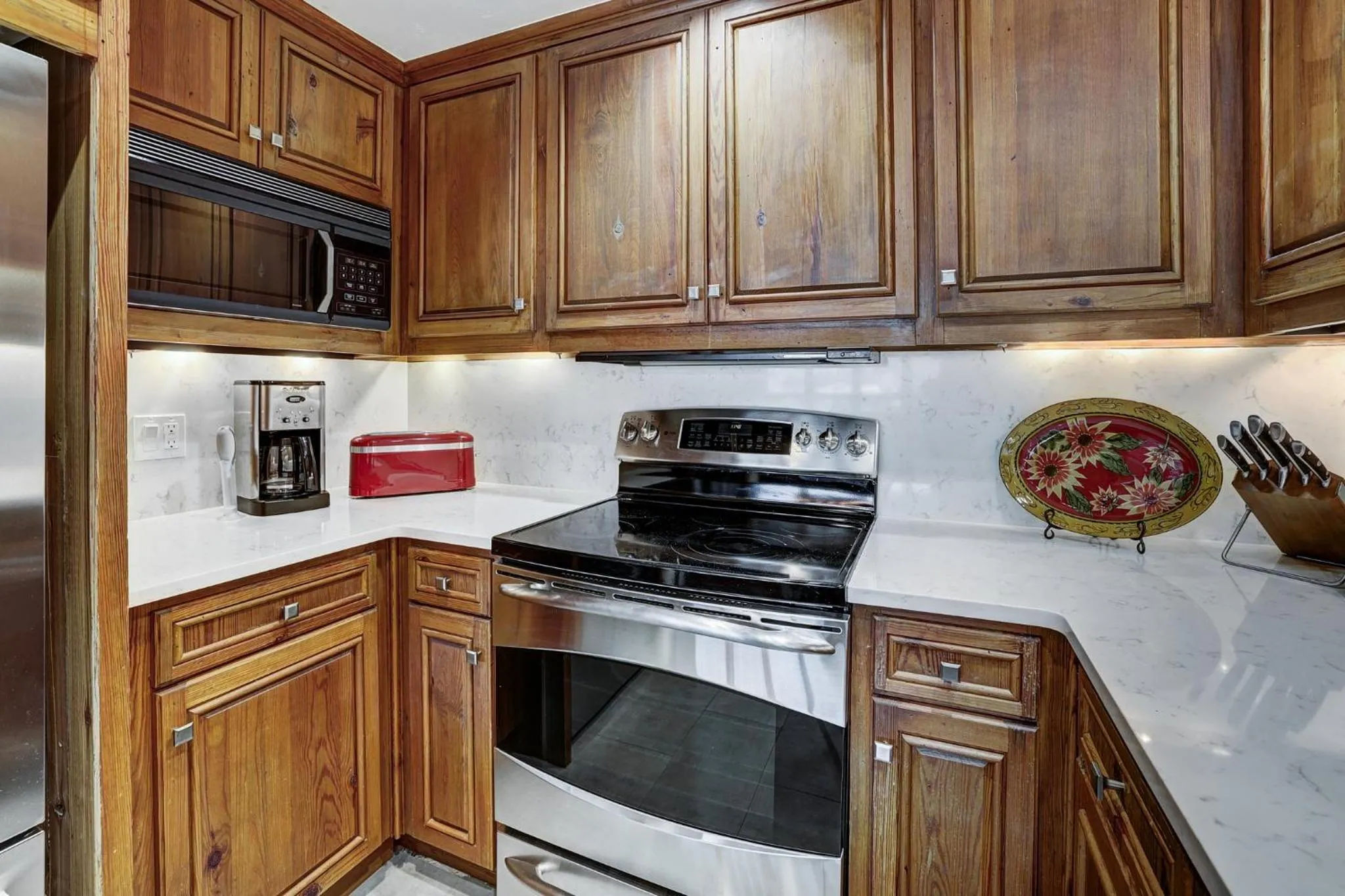 Kitchen or kitchenette in The Pines Lodge, a RockResort