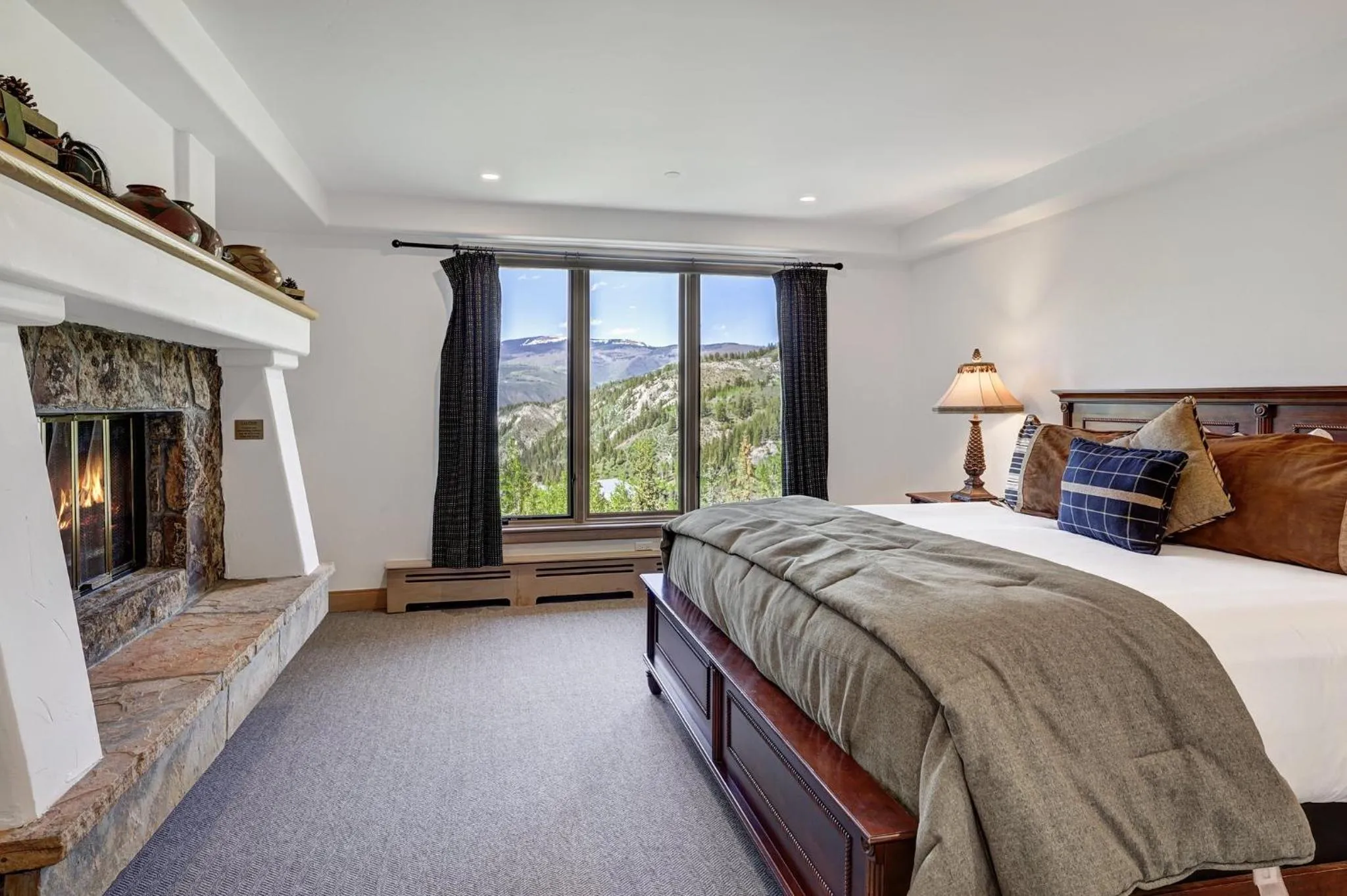 Bedroom, Bed in The Pines Lodge, a RockResort