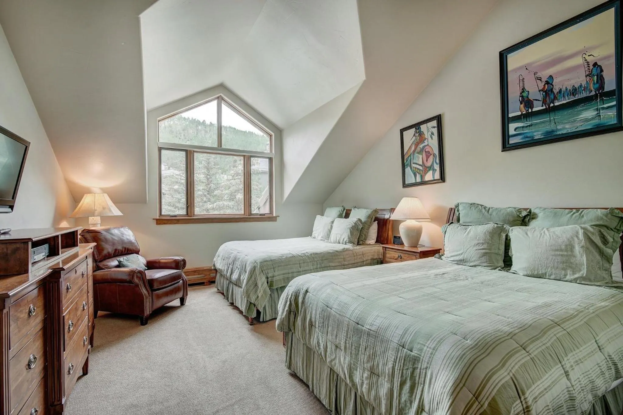 Bedroom, Bed in The Pines Lodge, a RockResort, by Vail Resorts