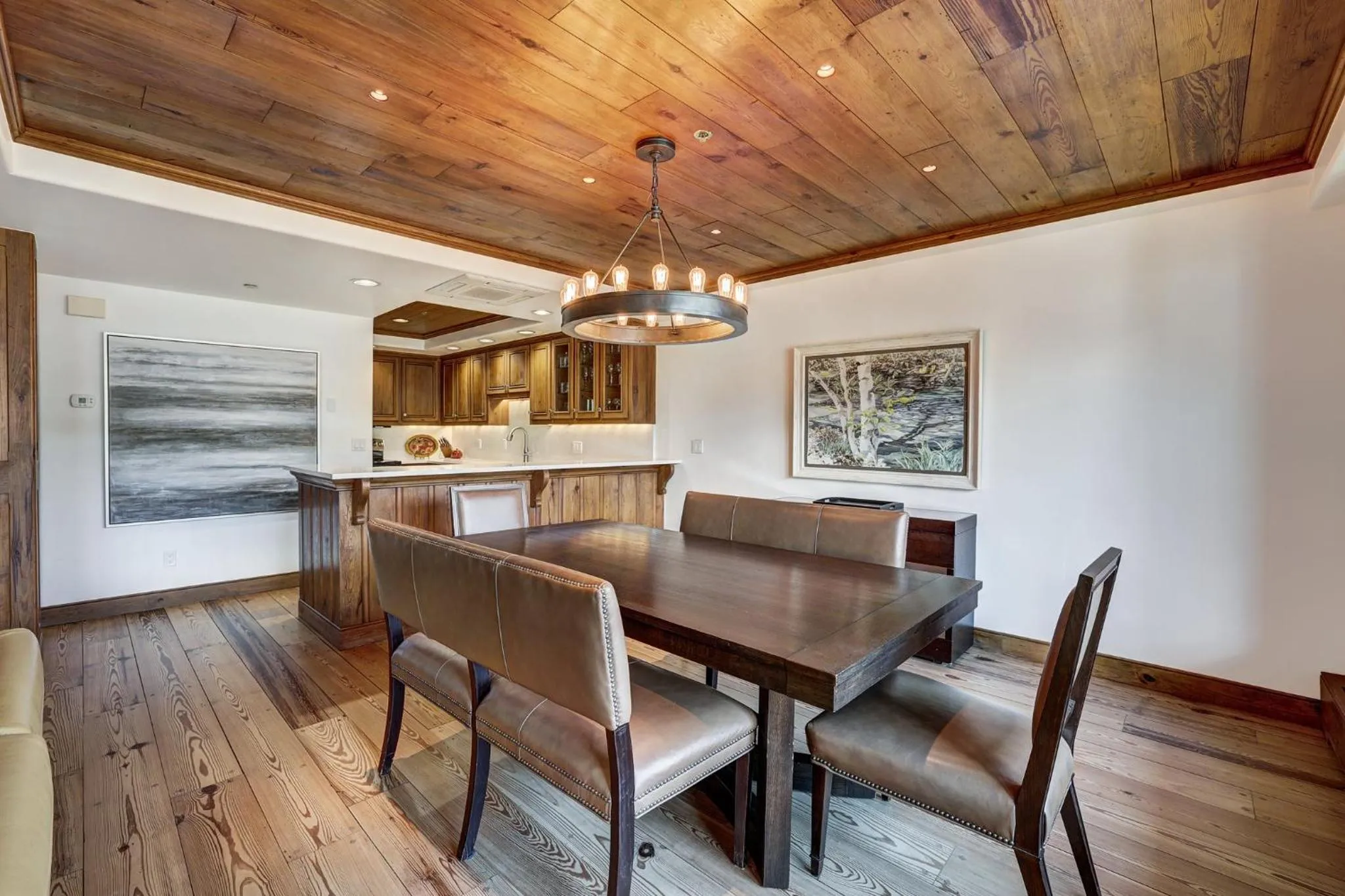 Food and drinks in The Pines Lodge, a RockResort