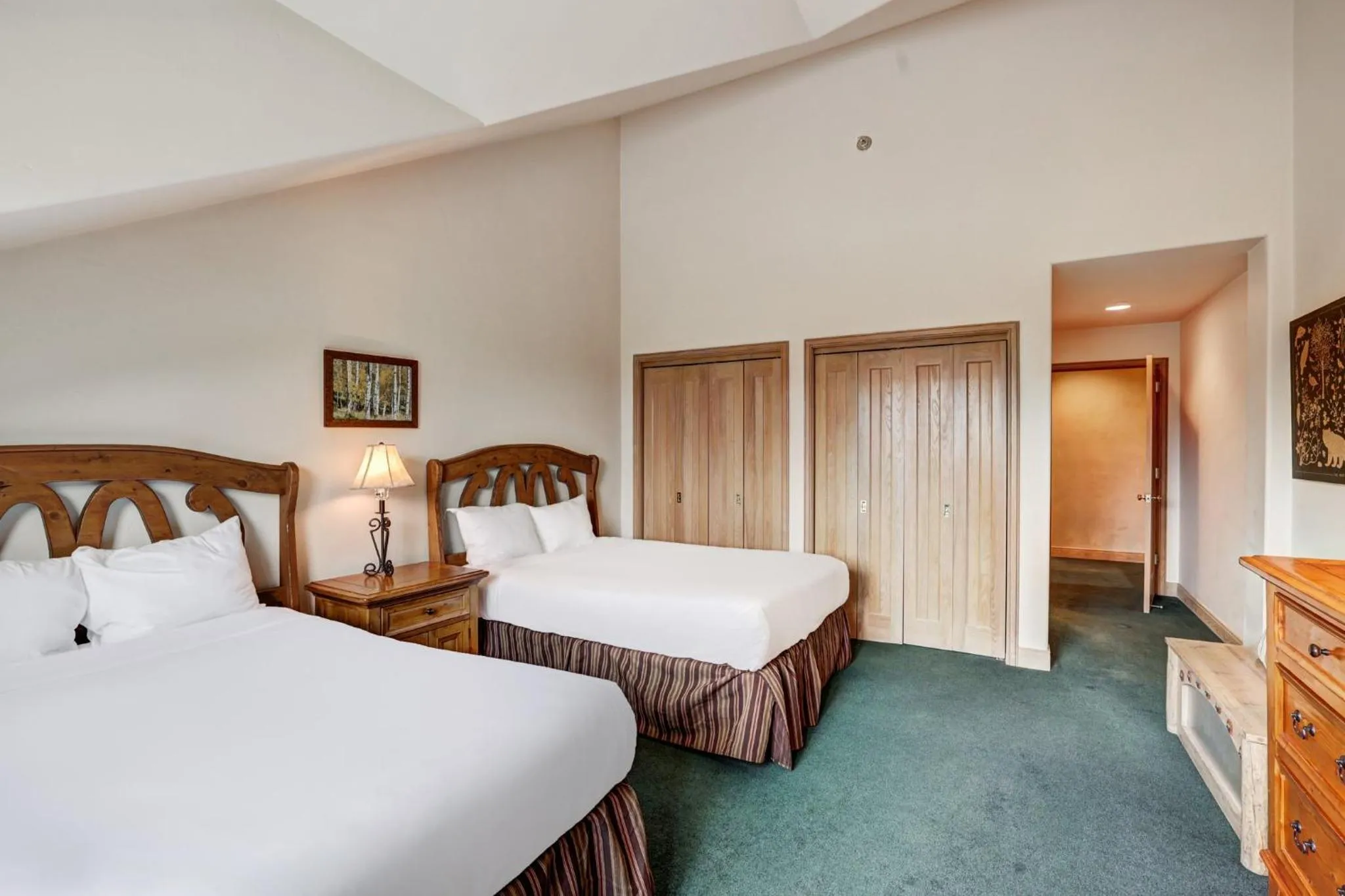 Bedroom, Bed in The Pines Lodge, a RockResort