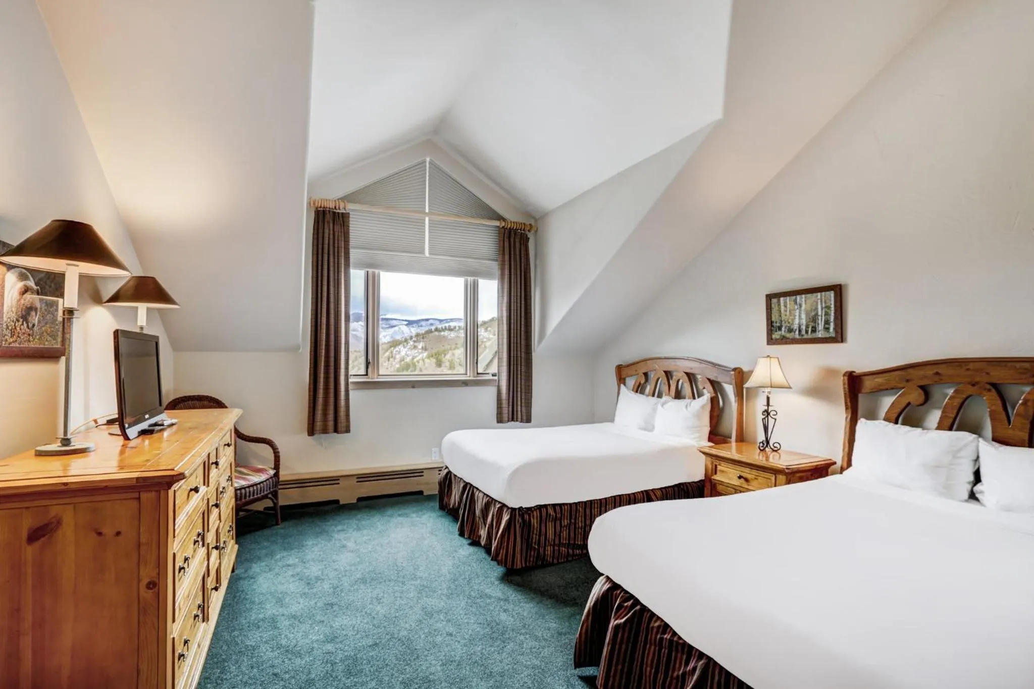 Bedroom, Bed in The Pines Lodge, a RockResort