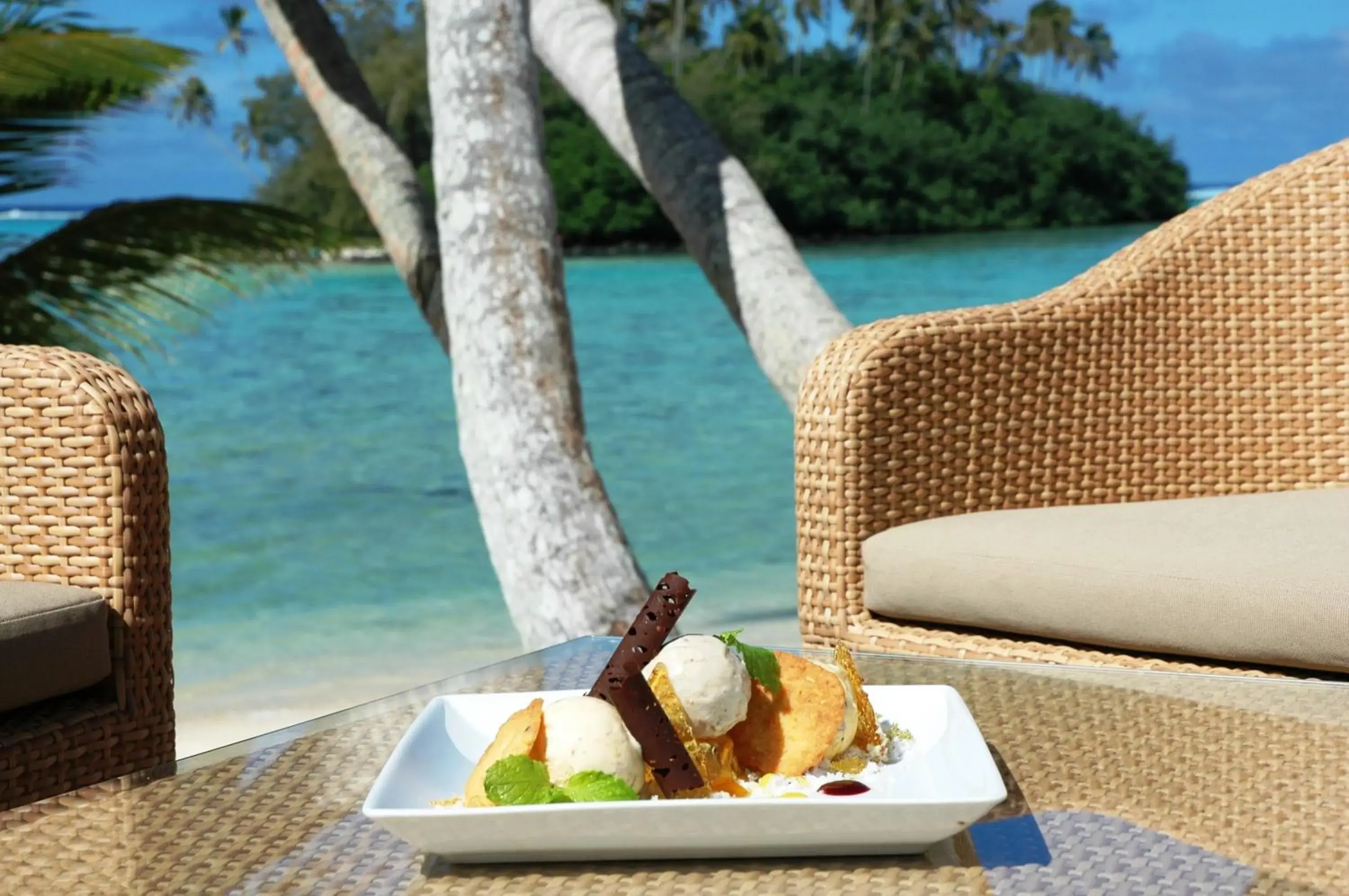 Restaurant/places to eat in Nautilus Resort Restaurant/places to eat in Nautilus Resort