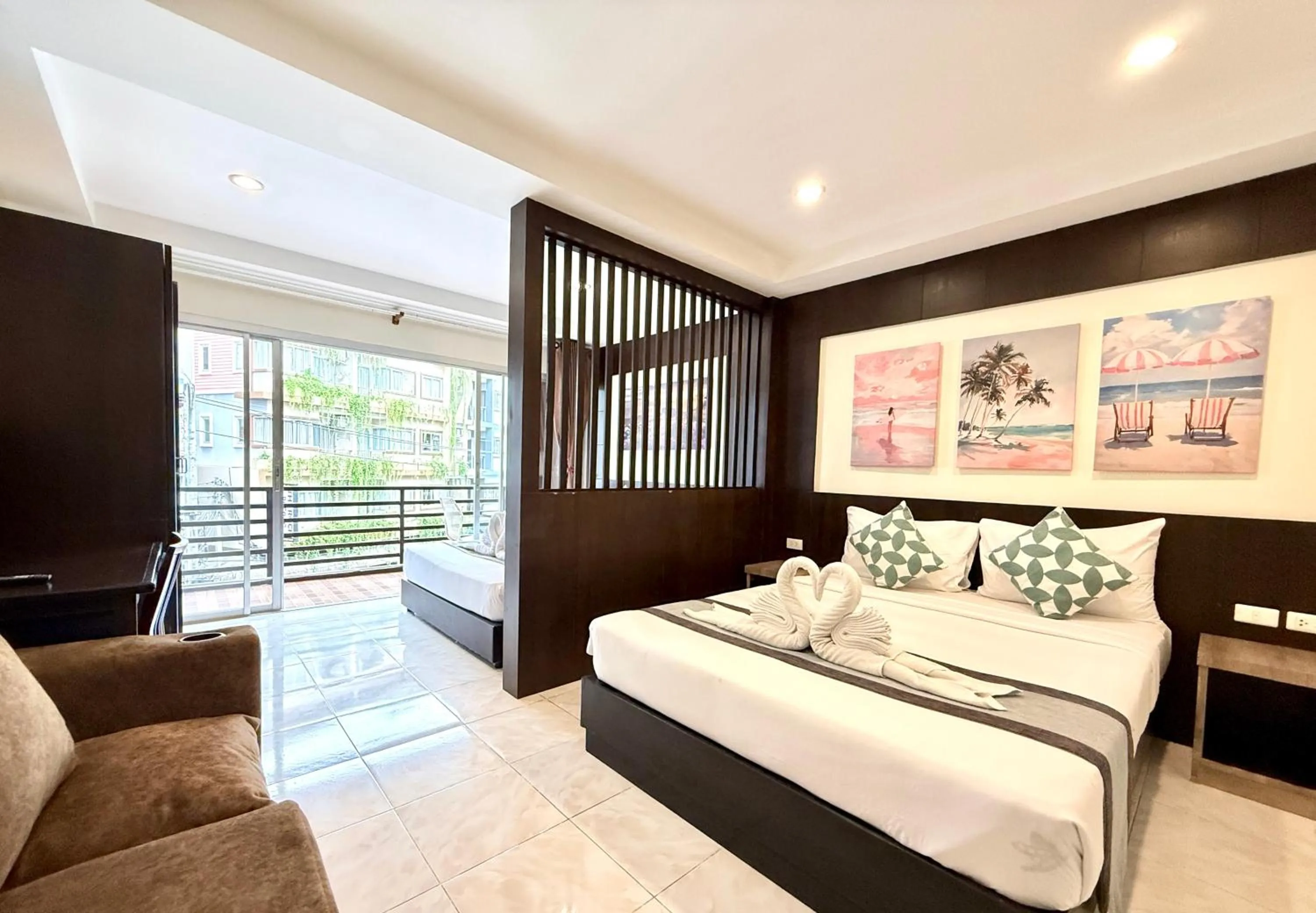 Bed in Thai Classic House