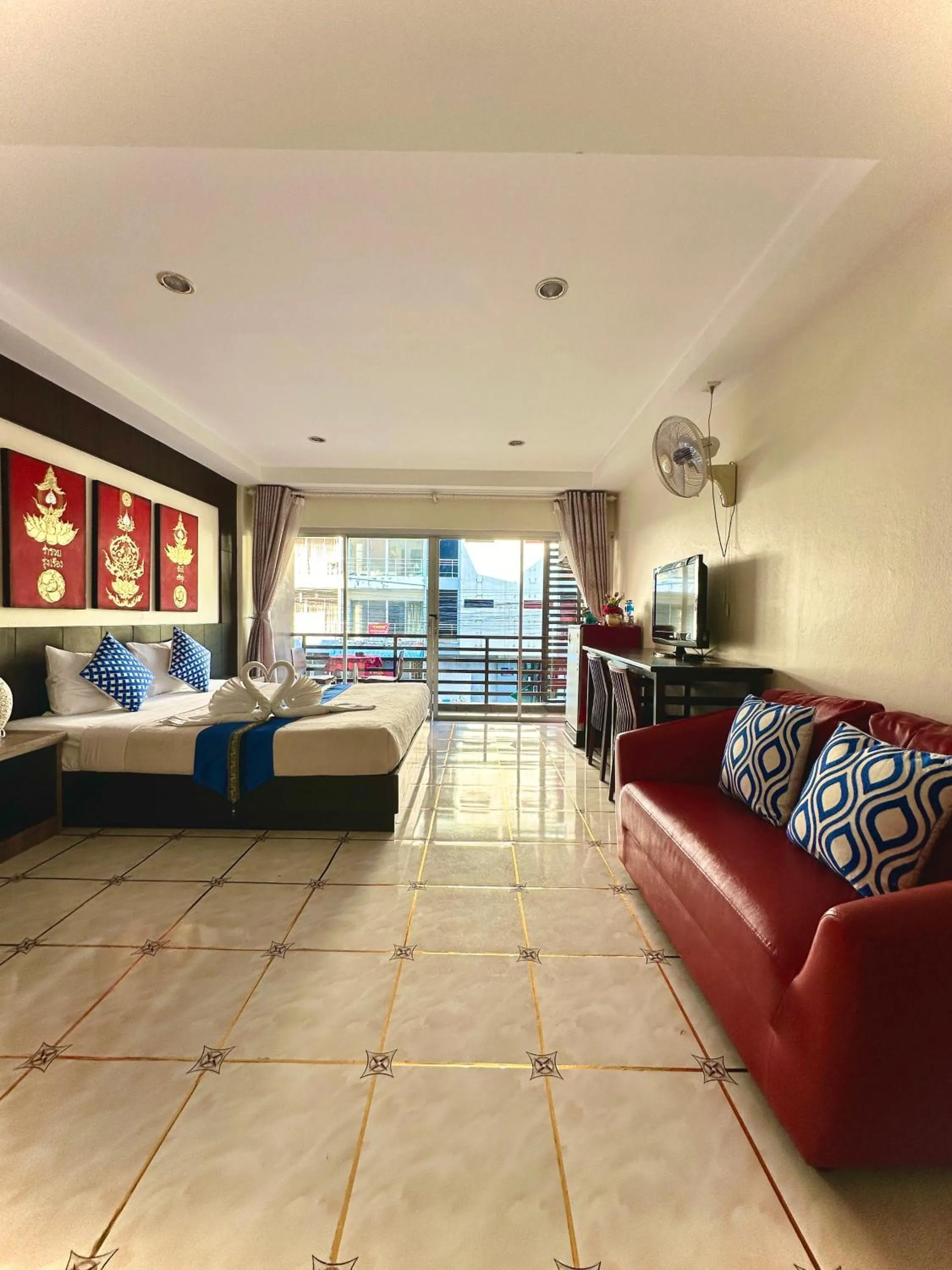 Bed in Thai Classic House