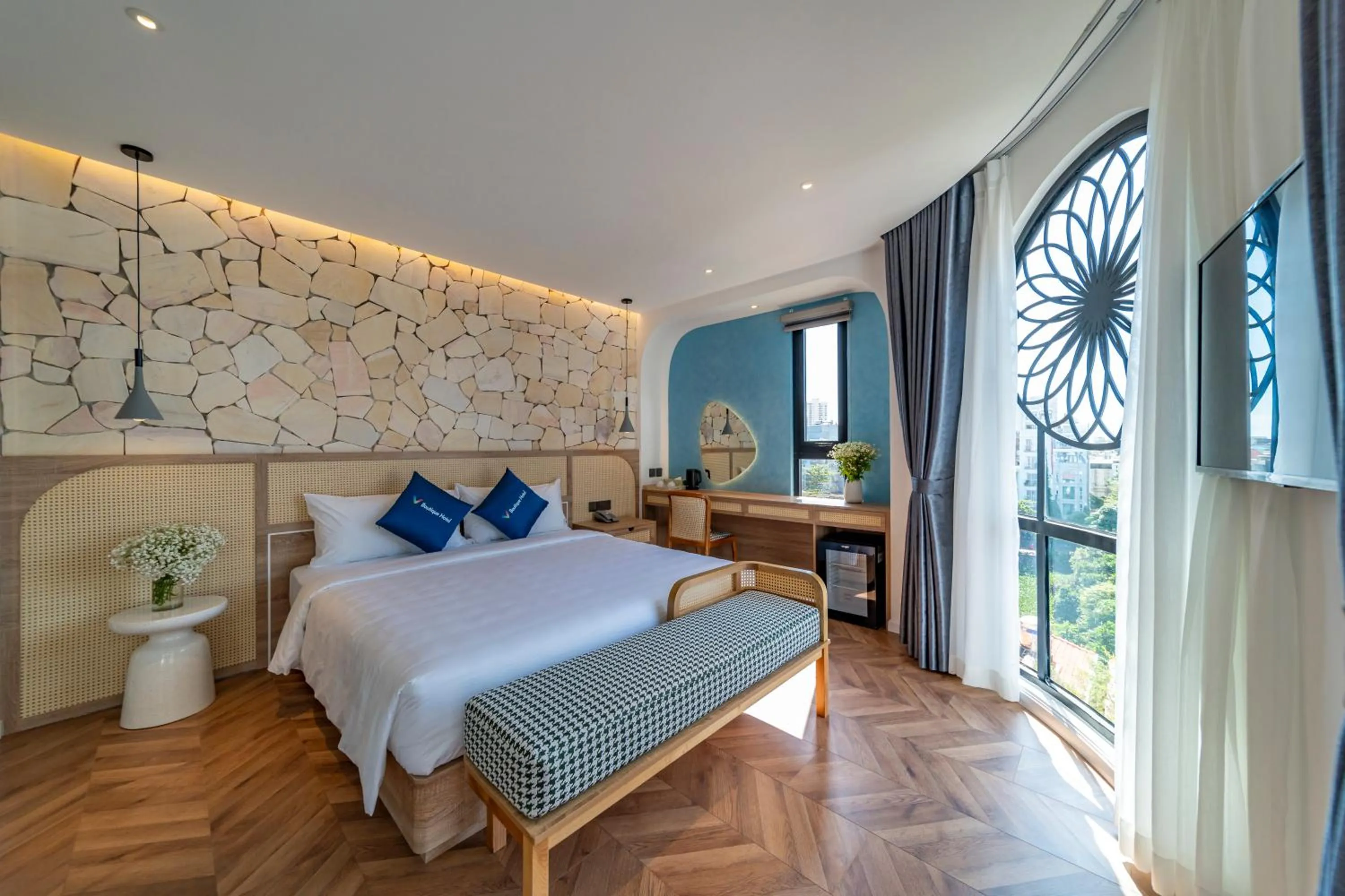 Bedroom, Bed in V Boutique Hotel - Complimentary refreshments