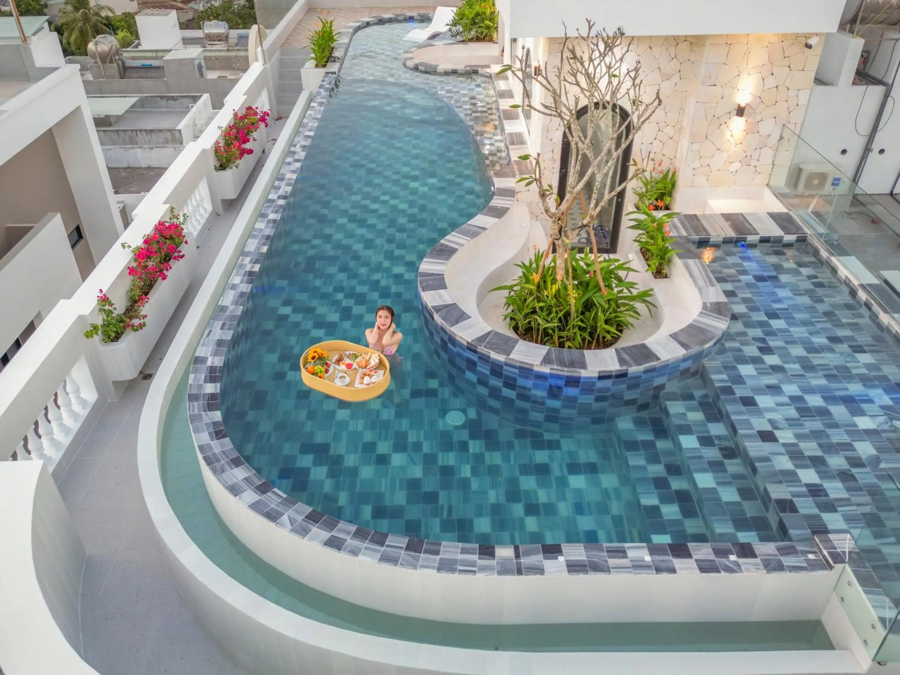 Swimming pool in V Boutique Hotel - Complimentary refreshments