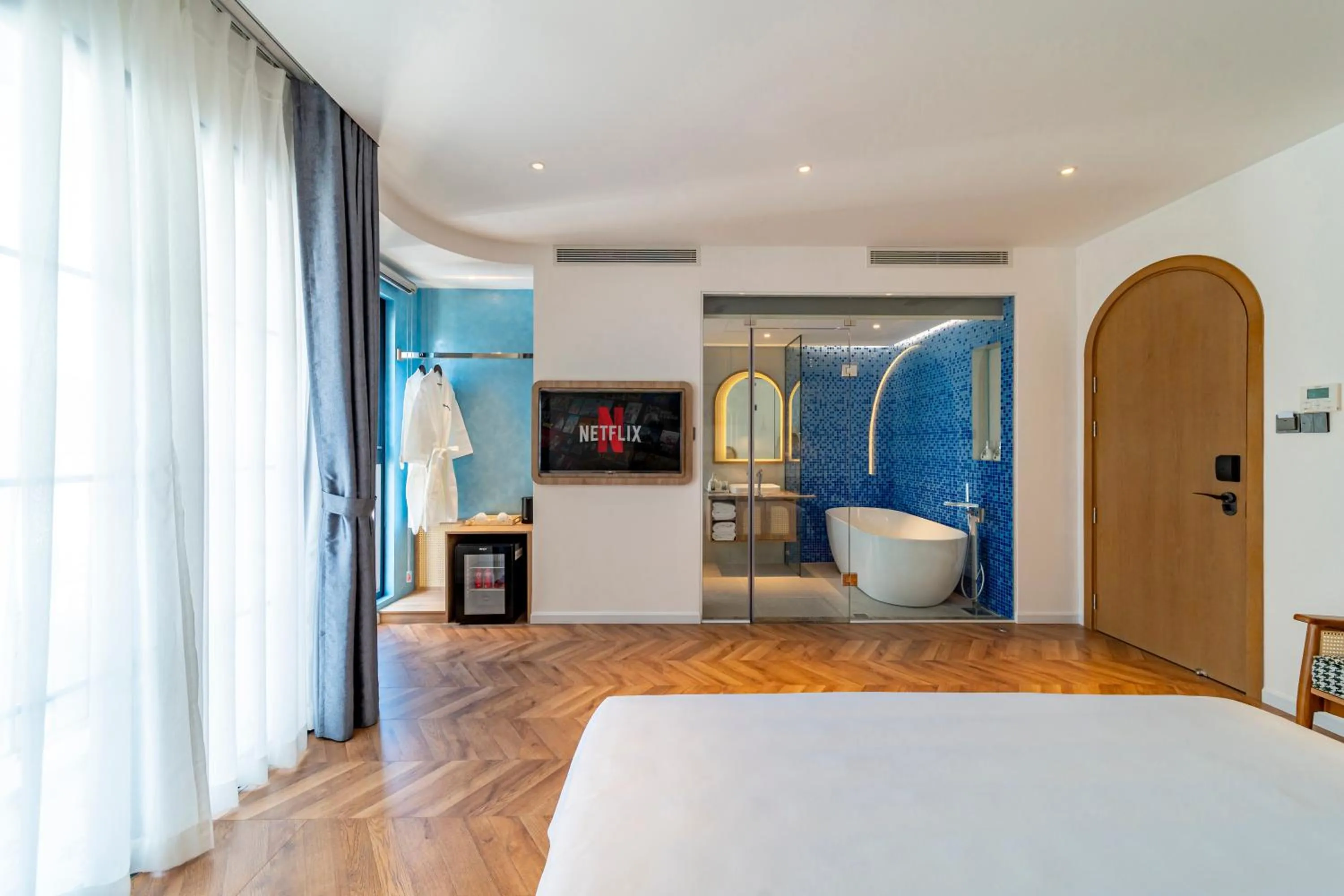 Bathroom, Bed in V Boutique Hotel - Complimentary refreshments