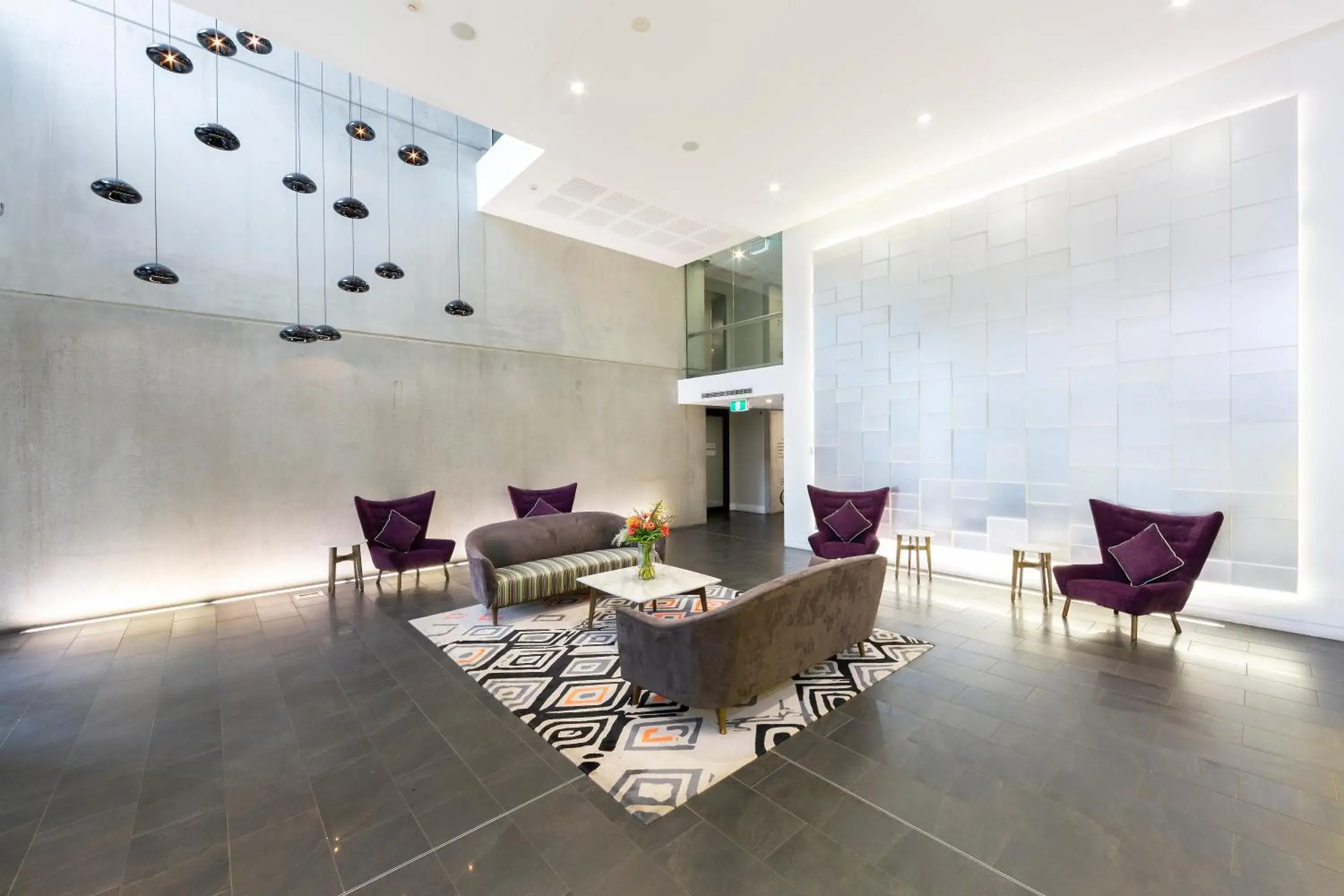 Property building in Avenue Hotel Canberra Property building in Avenue Hotel Canberra