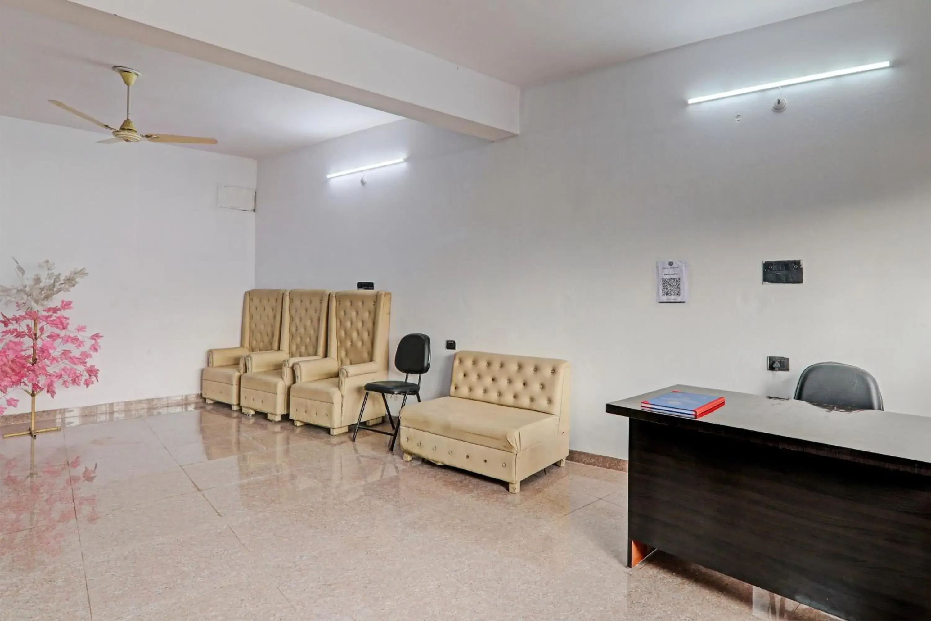 Lobby or reception in Hotel O Mahadevi Lawn Lobby or reception in Hotel O Mahadevi Lawn