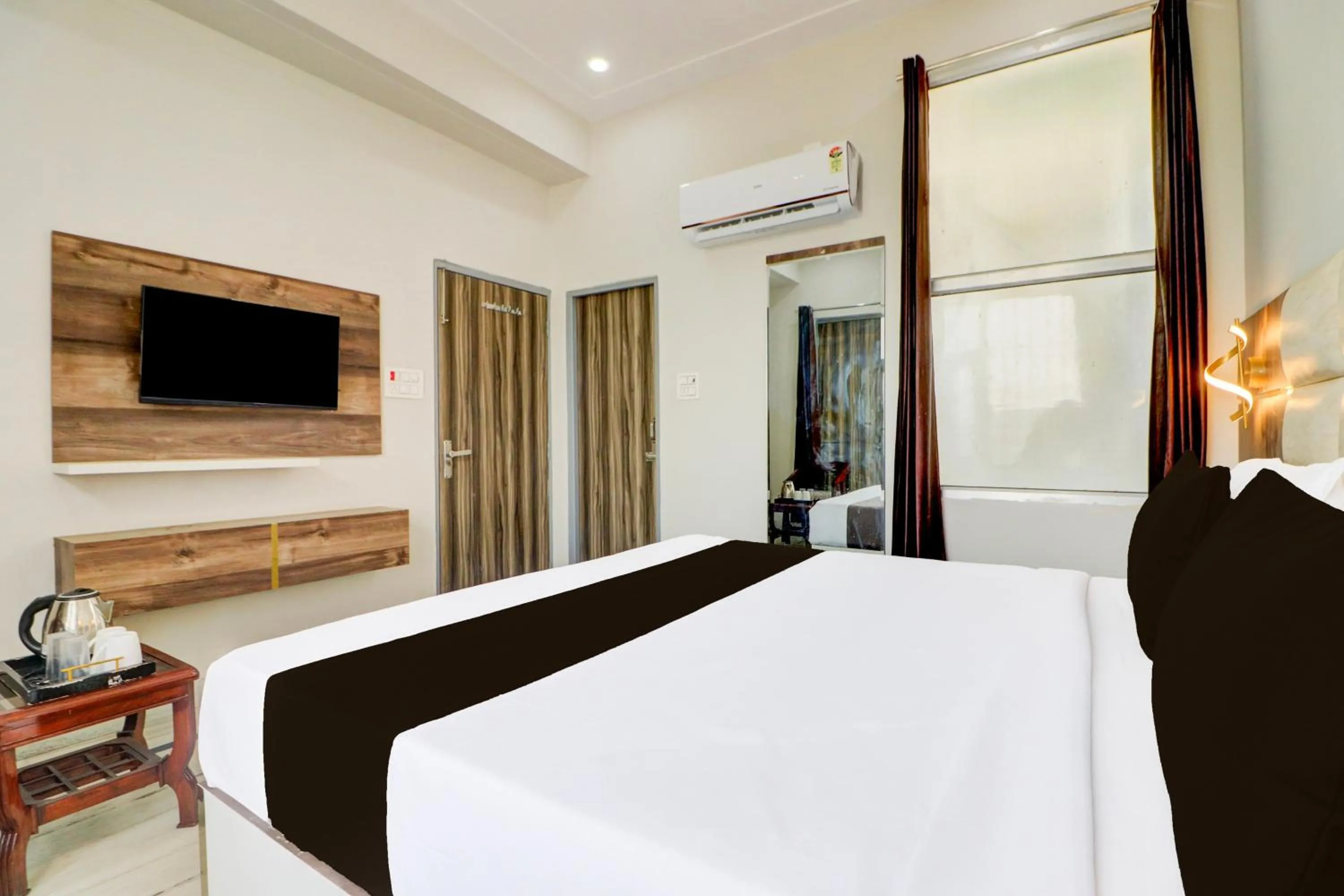 Bedroom, Bed in Super Hotel O Gold Inn