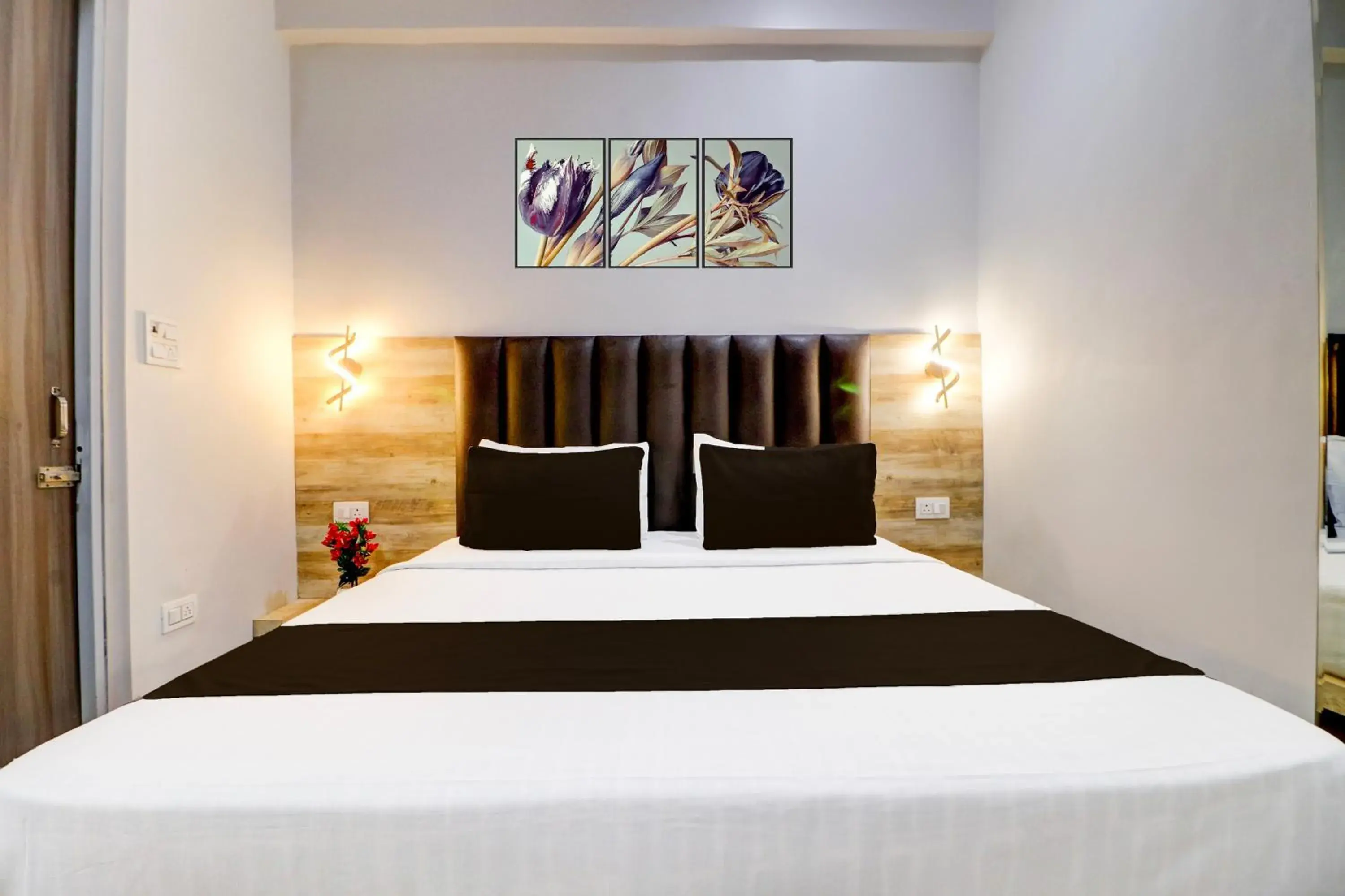 Bedroom, Bed in Super Hotel O Gold Inn Bedroom, Bed in Super Hotel O Gold Inn
