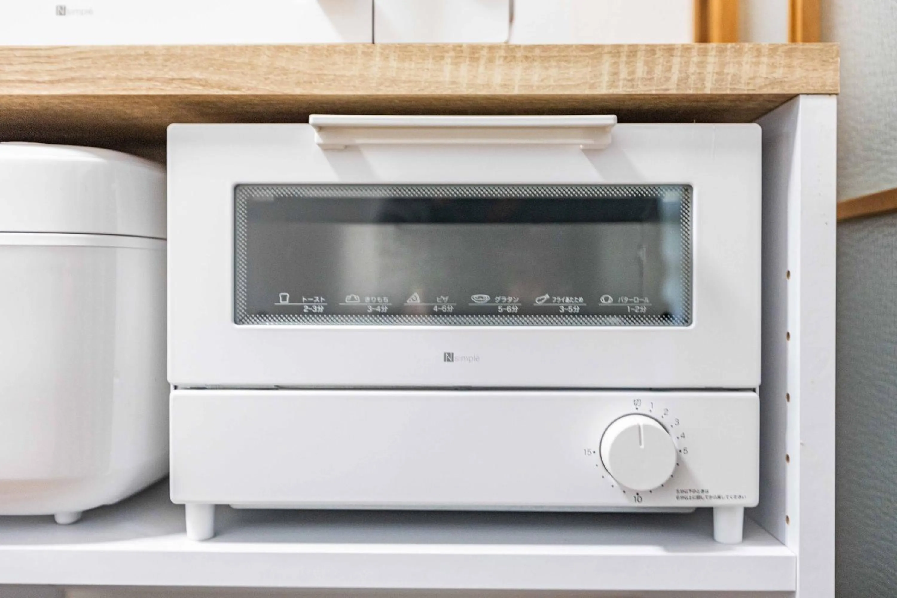 Kitchen or kitchenette in Bianco