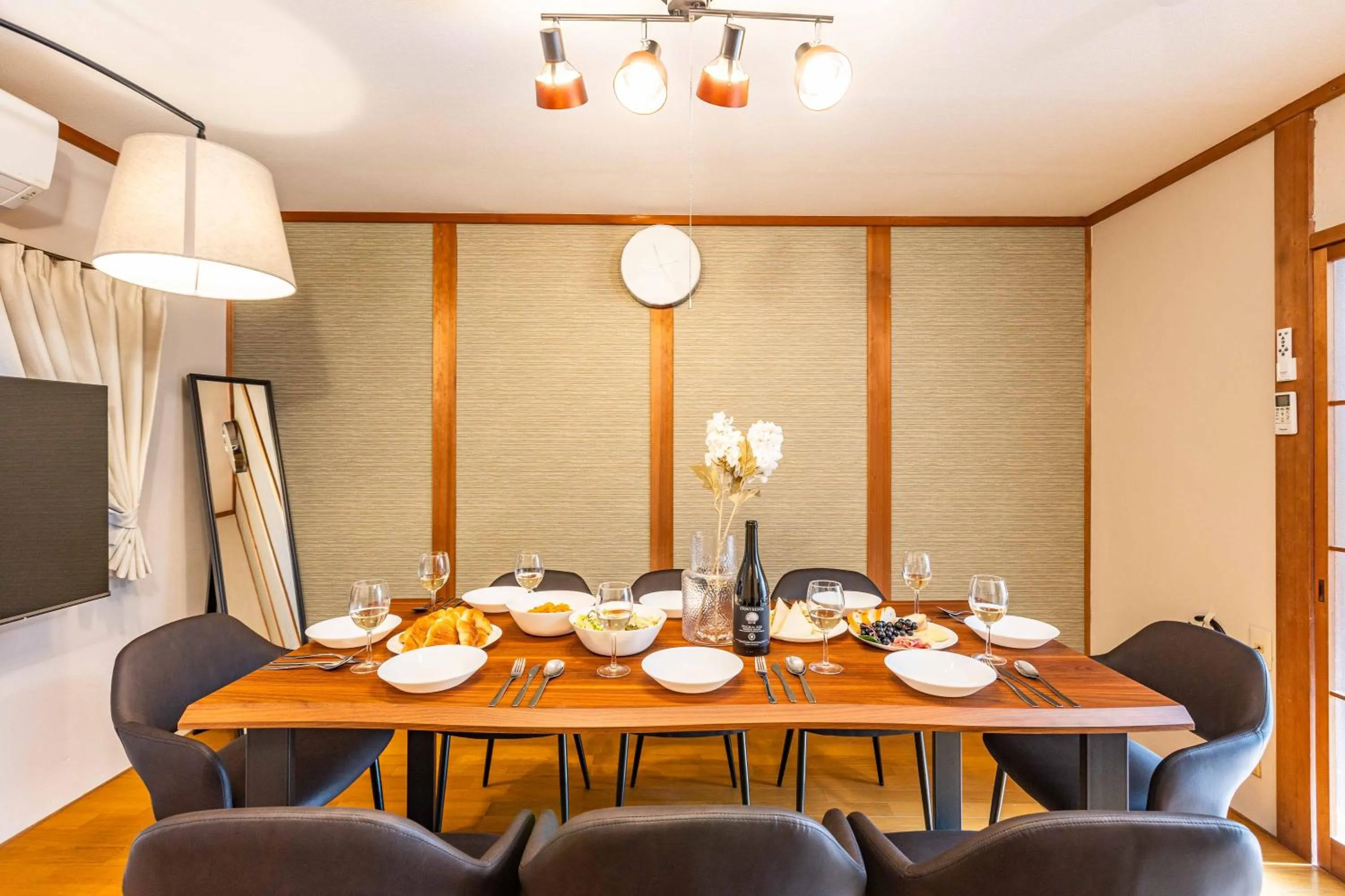 Dining area in Bianco