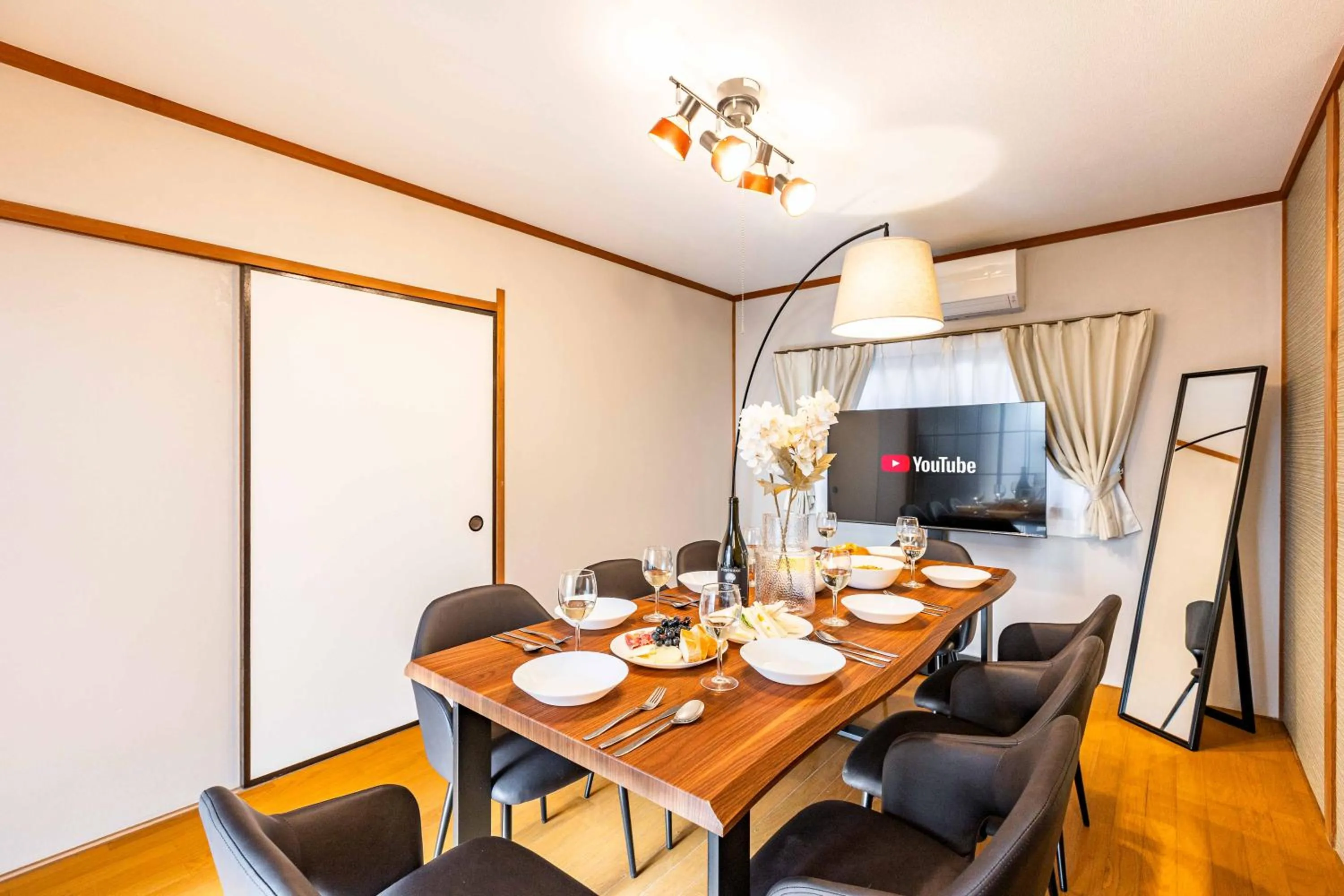 Dining area in Bianco