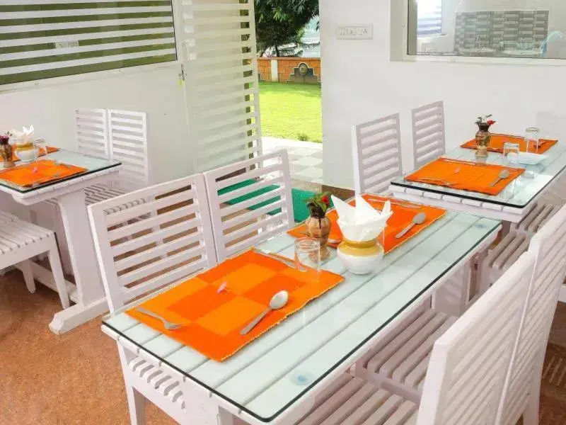 Restaurant/places to eat in Elephant Pass Ayurveda & Yoga Retreat Restaurant/places to eat in Elephant Pass Ayurveda & Yoga Retreat