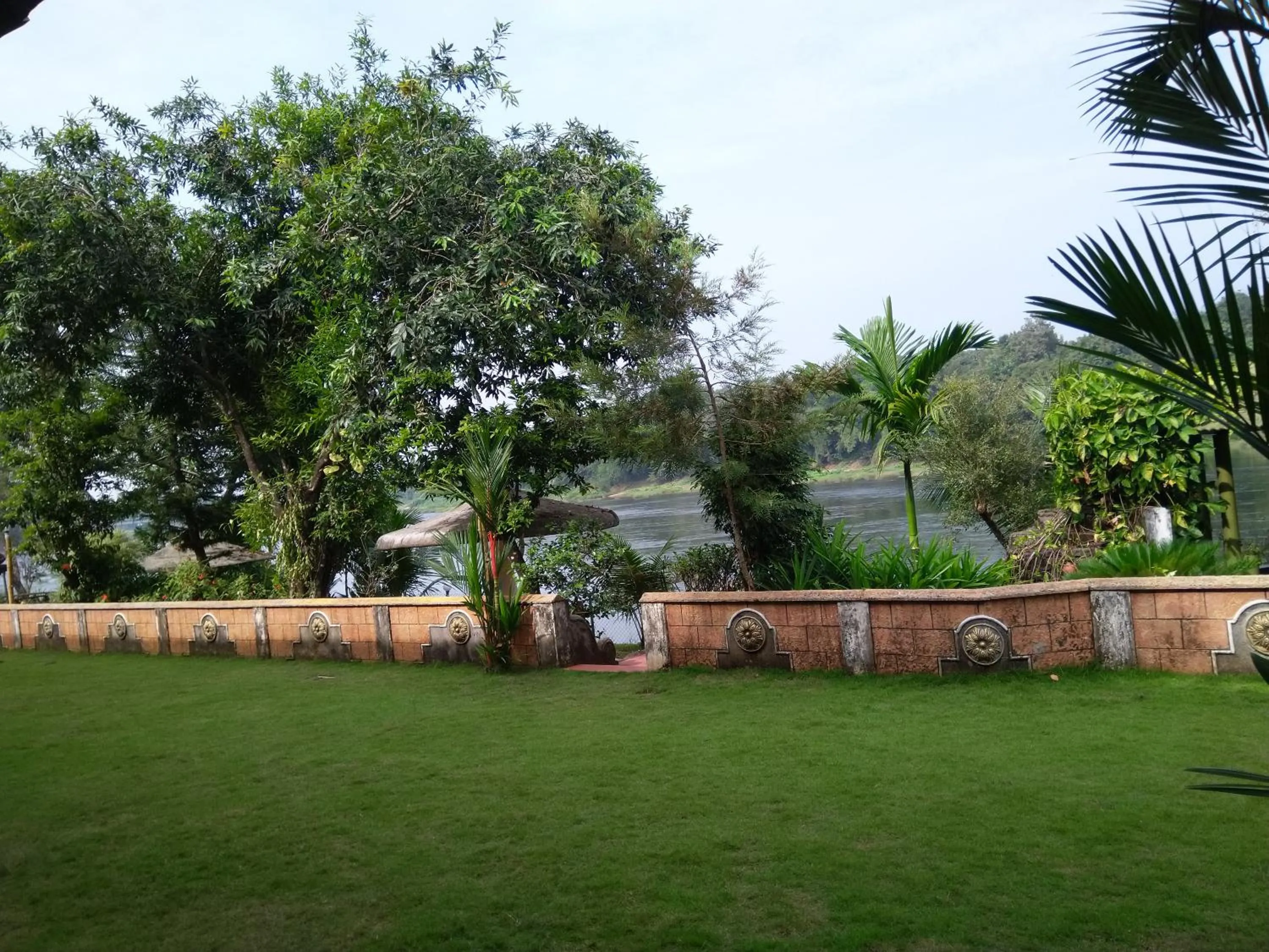 Garden view in Elephant Pass Ayurveda & Yoga Retreat