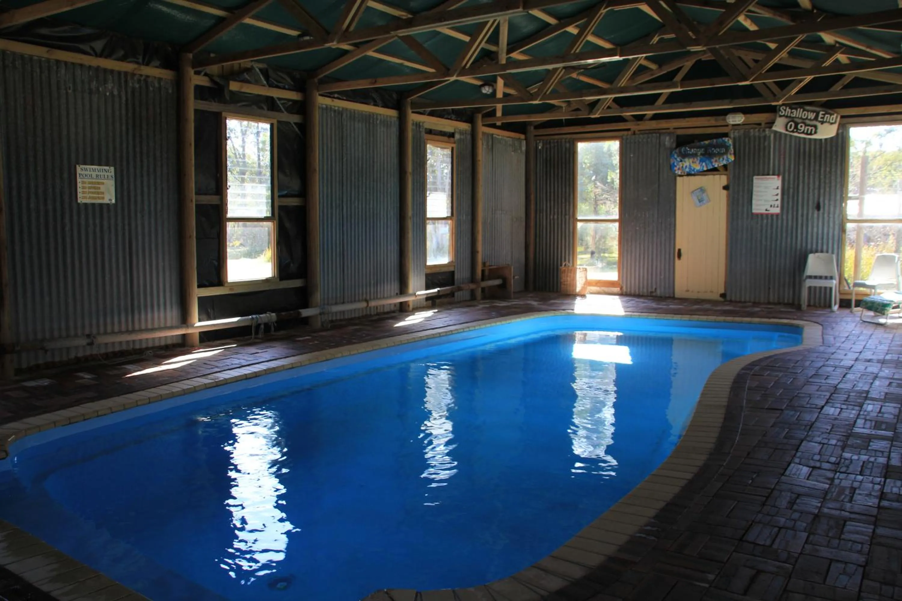 Swimming pool in Lovedale Cottages Hunter Valley