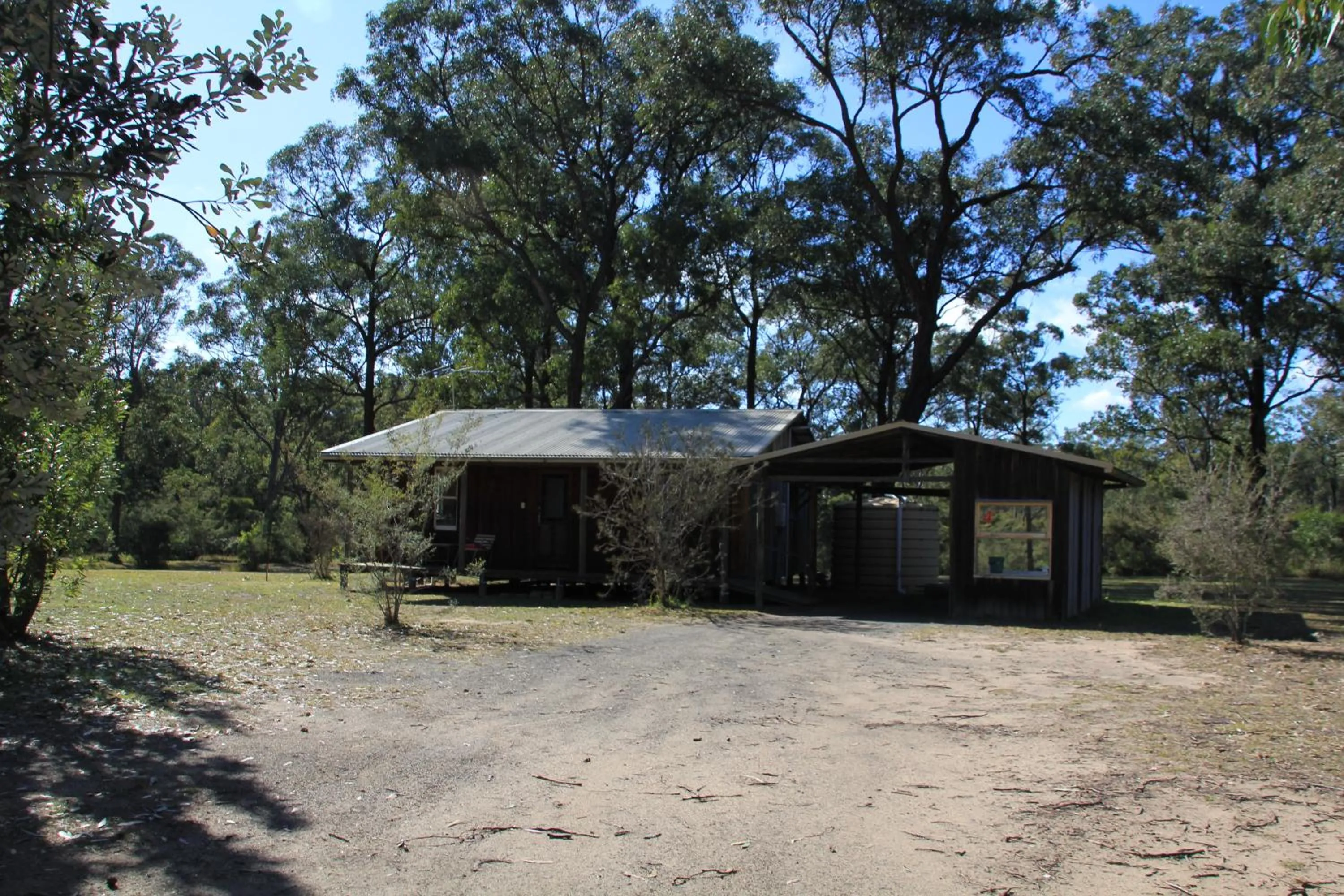 Facade/entrance in Lovedale Cottages Hunter Valley