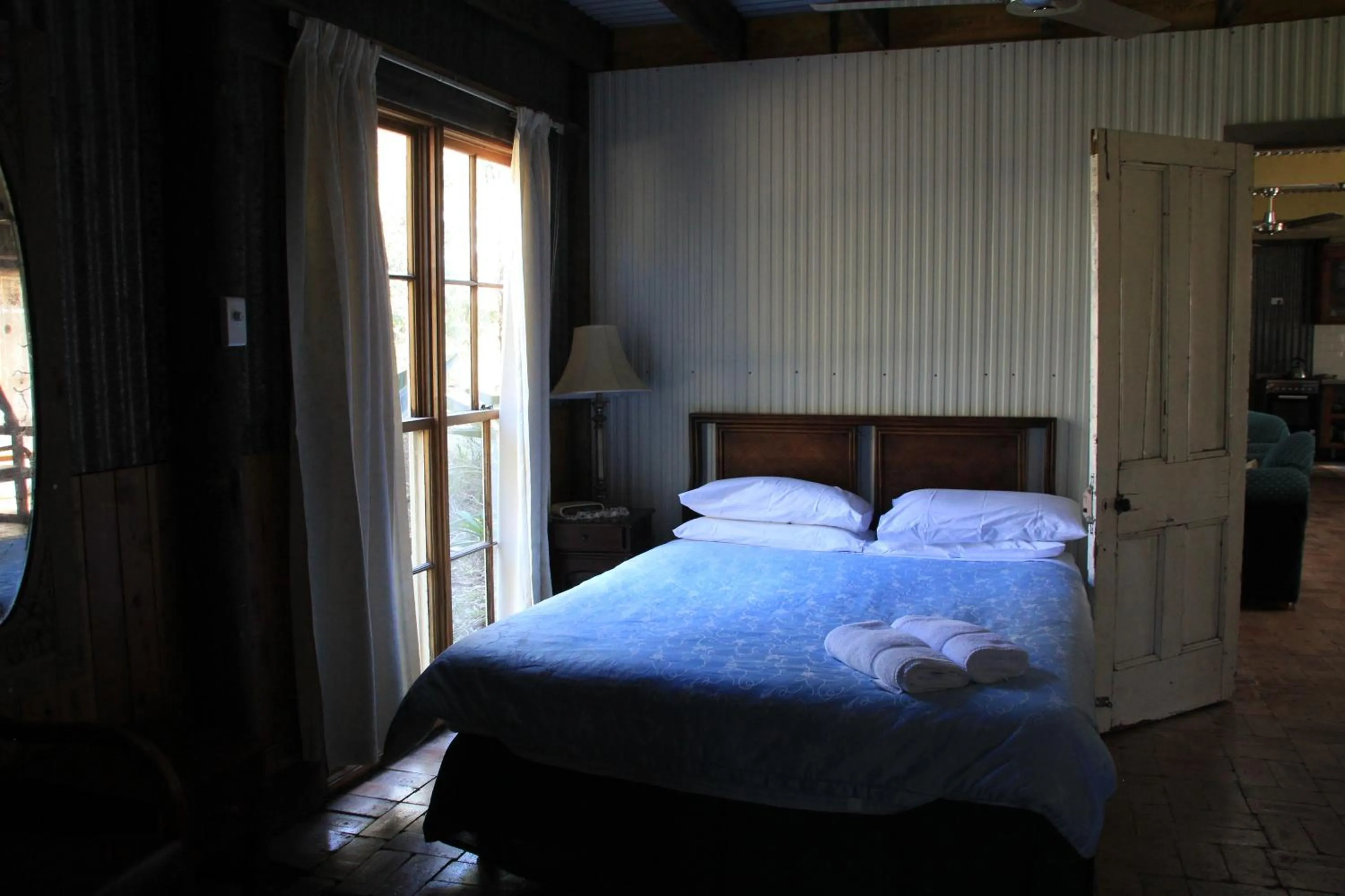 Bedroom, Bed in Lovedale Cottages Hunter Valley