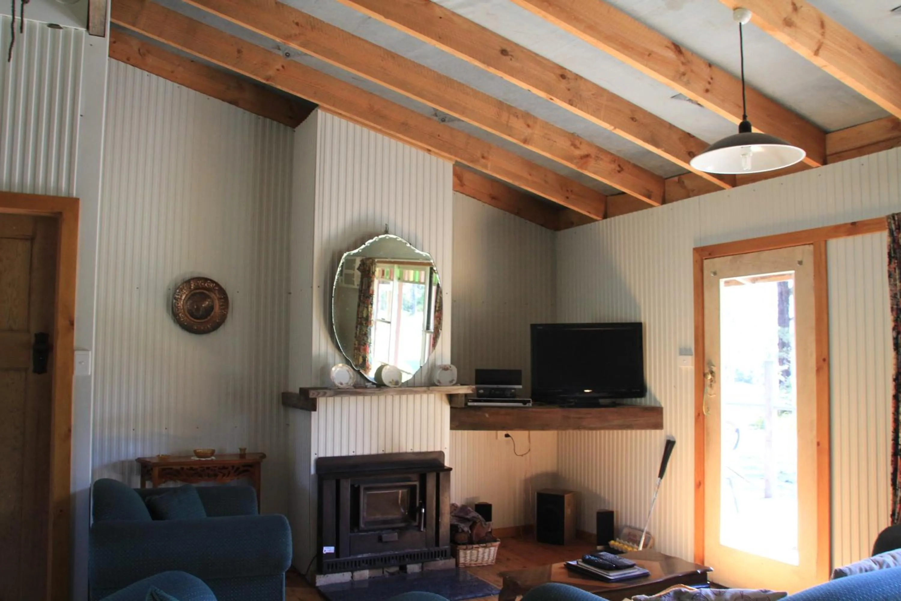 Living room in Lovedale Cottages Hunter Valley
