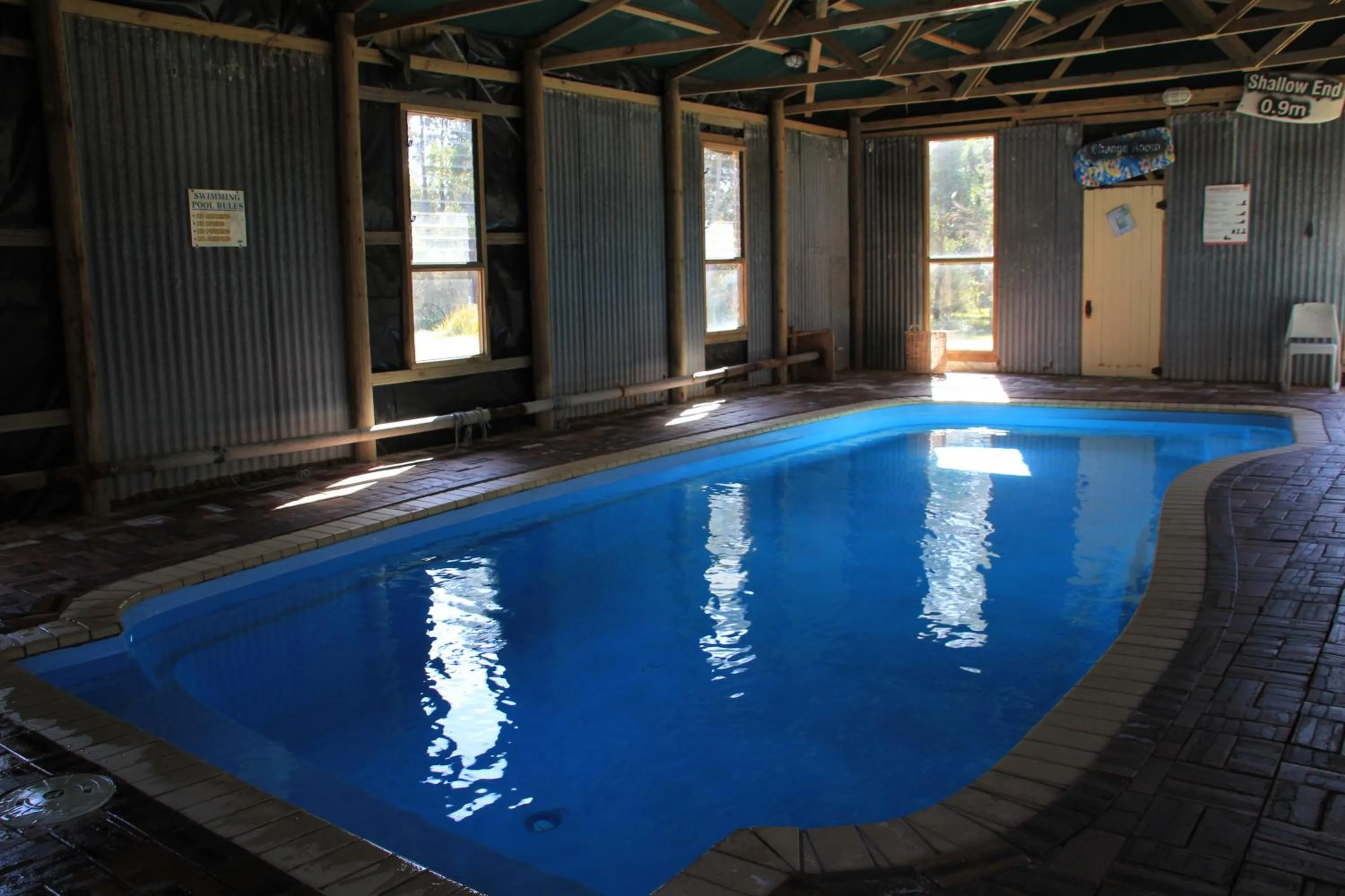 Swimming pool in Lovedale Cottages Hunter Valley