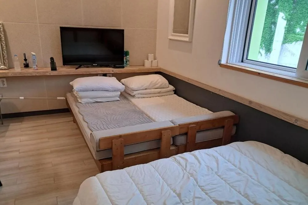 Bed in Namsan Story Nine