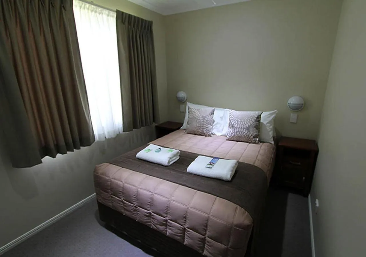 Bed in NRMA Atherton Tablelands Holiday Park