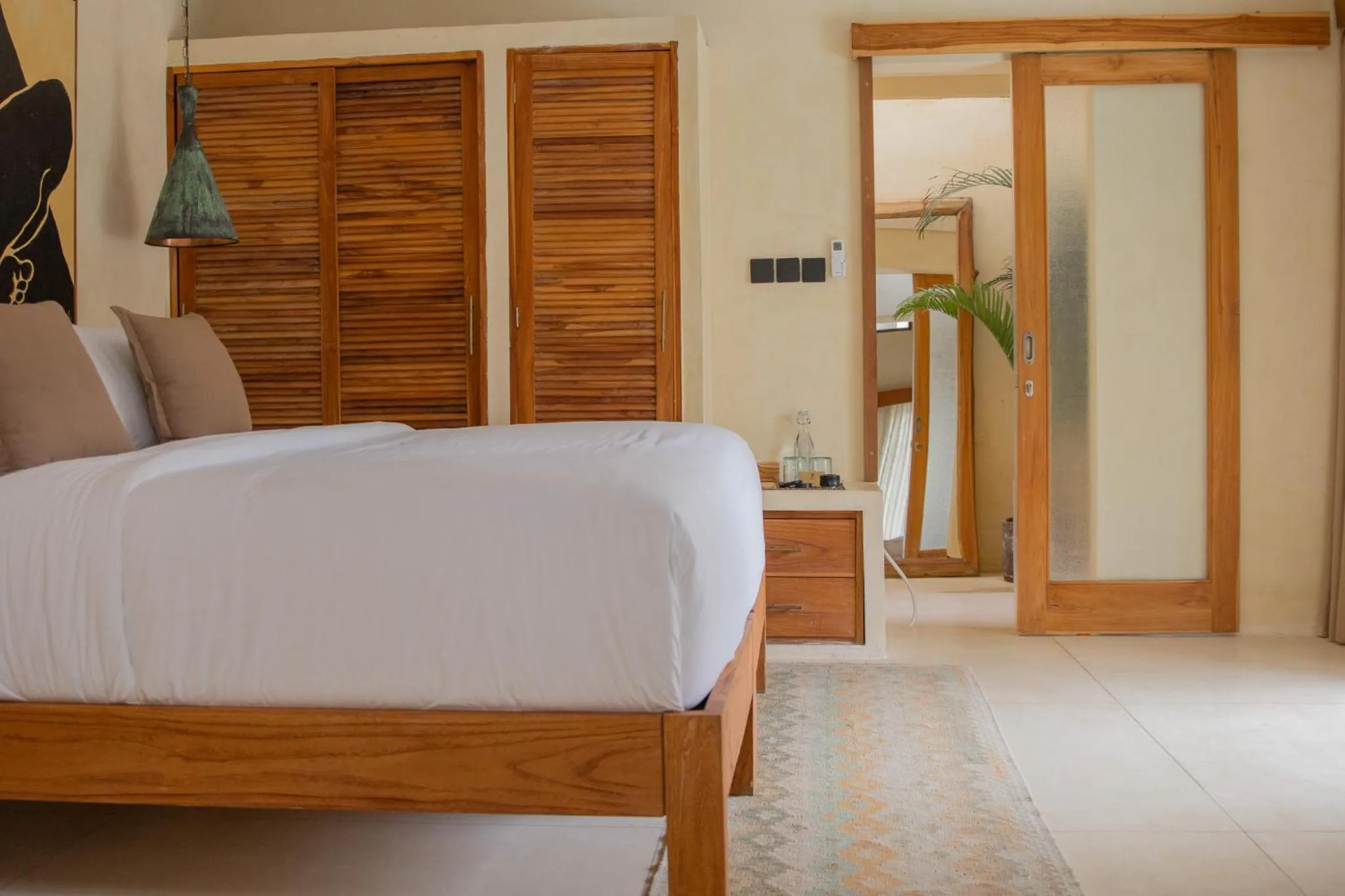 Bed in Lulu's Villas