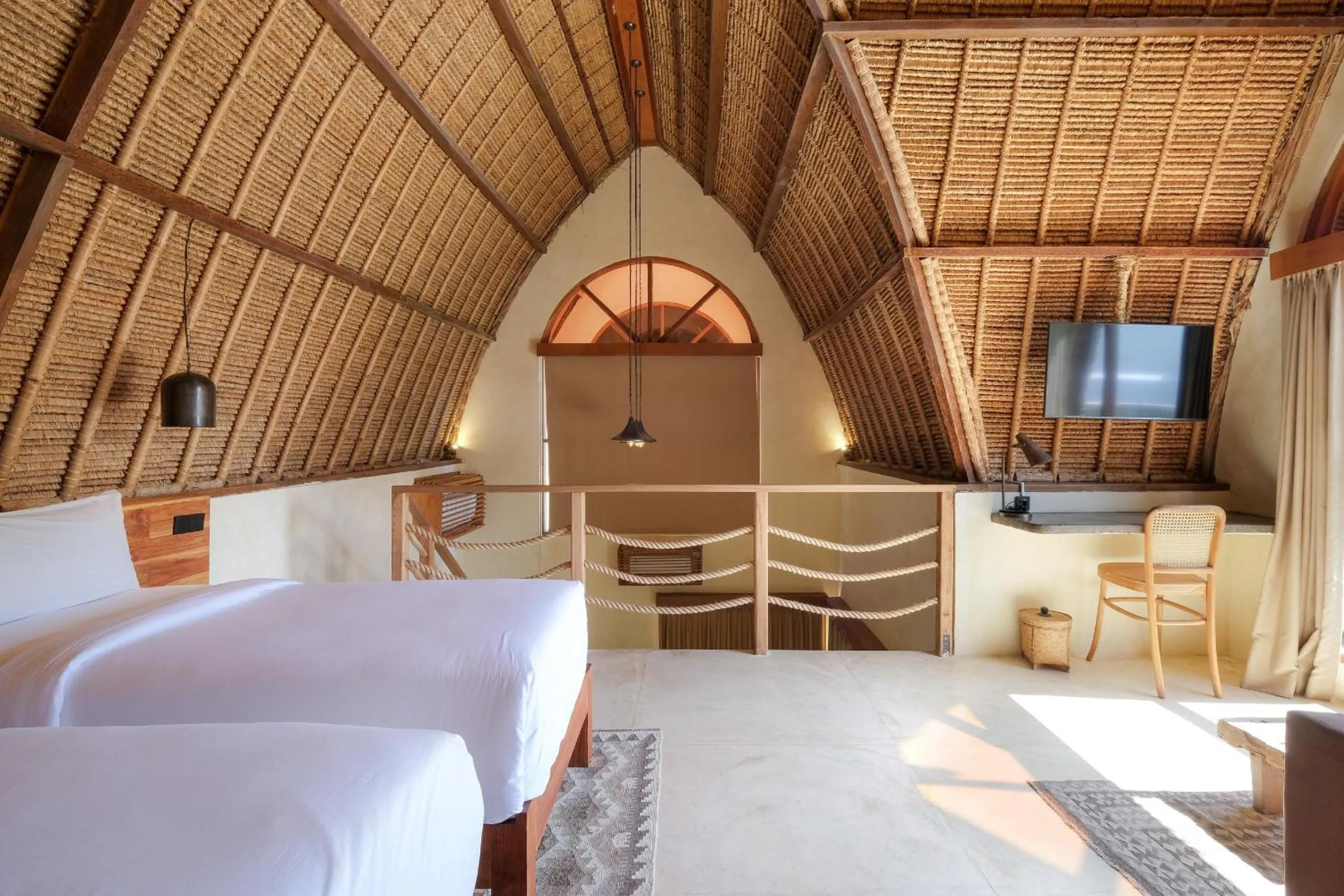 Bed in Lulu's Villas