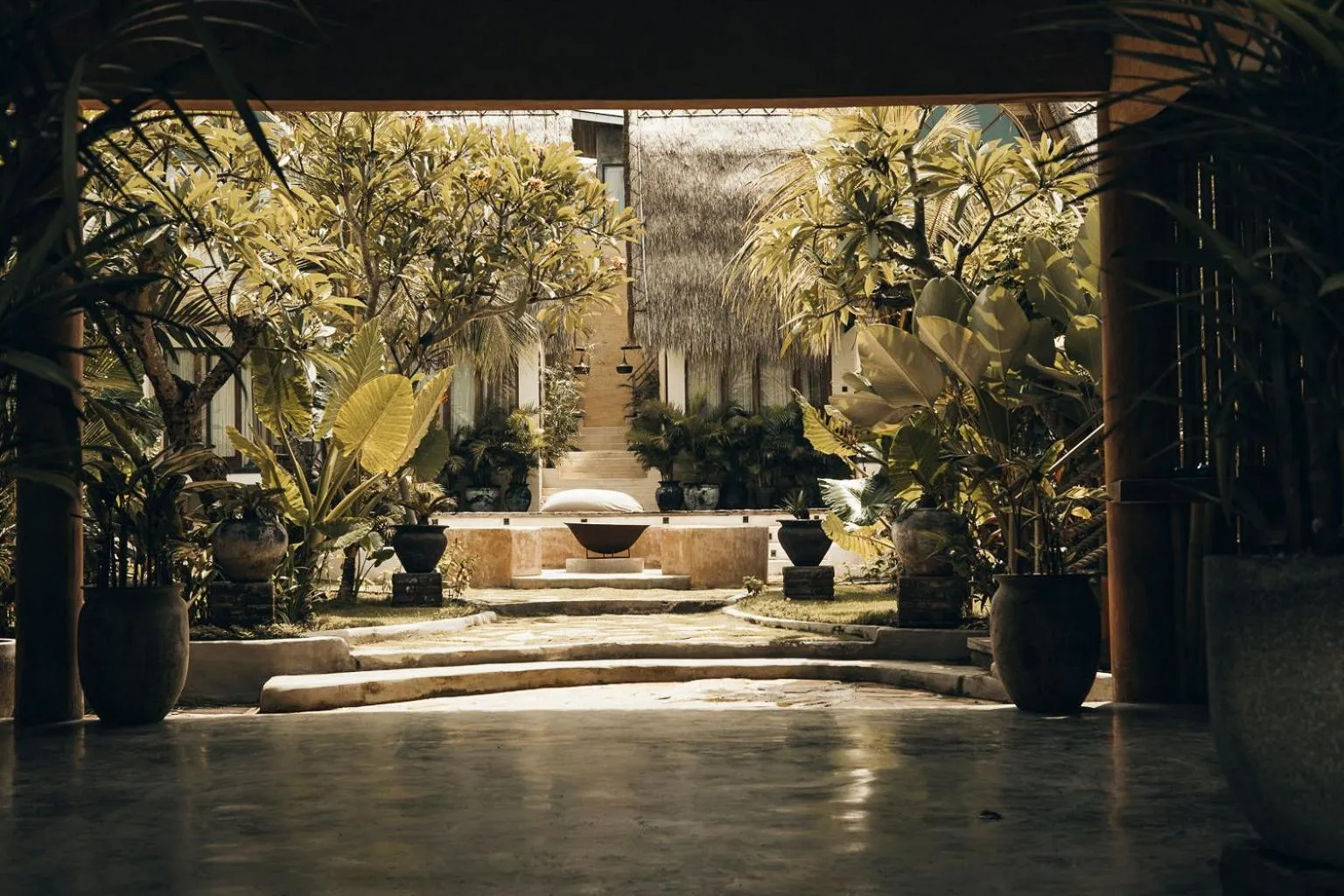 Property building in Lulu's Villas