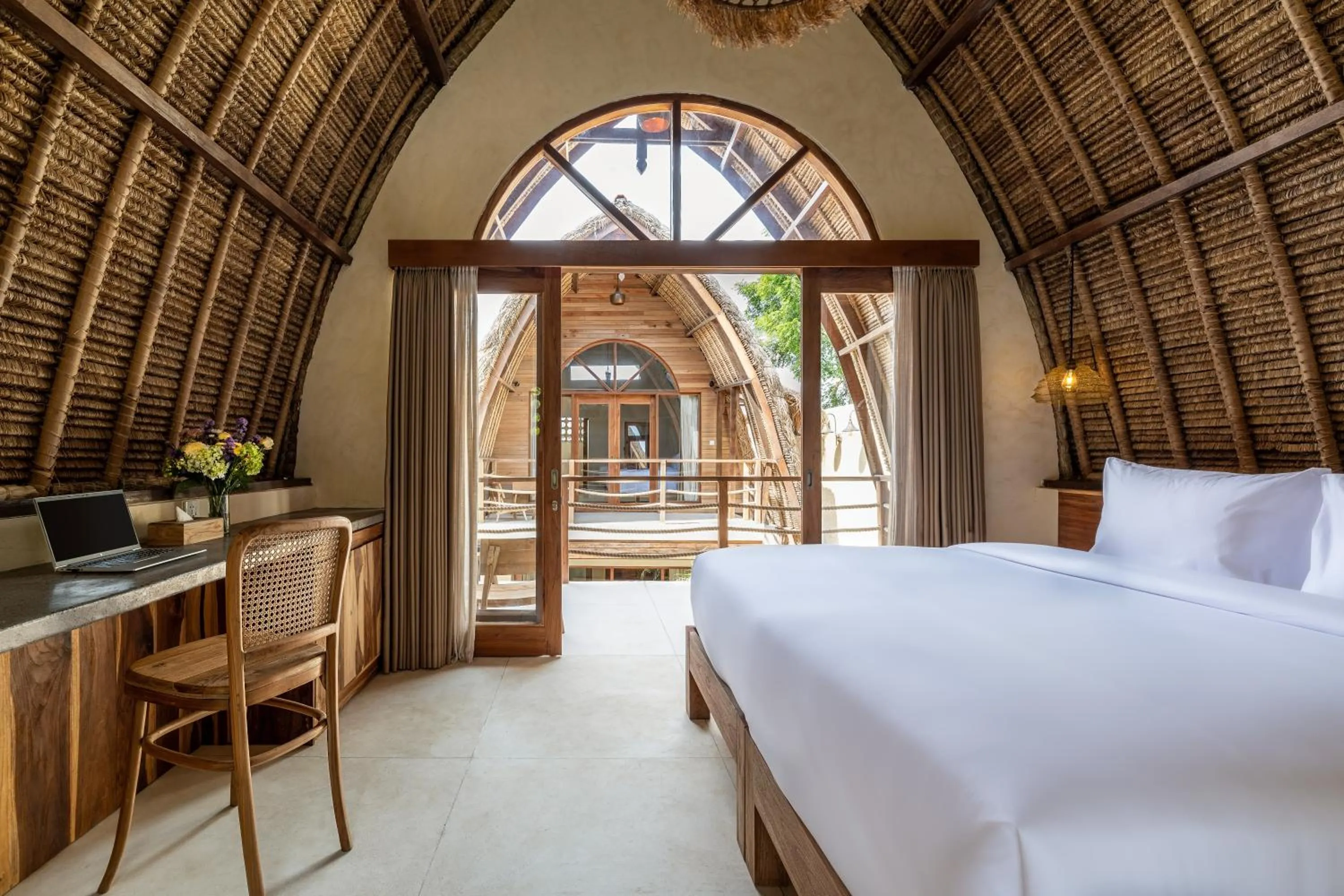 Bed in Lulu's Villas