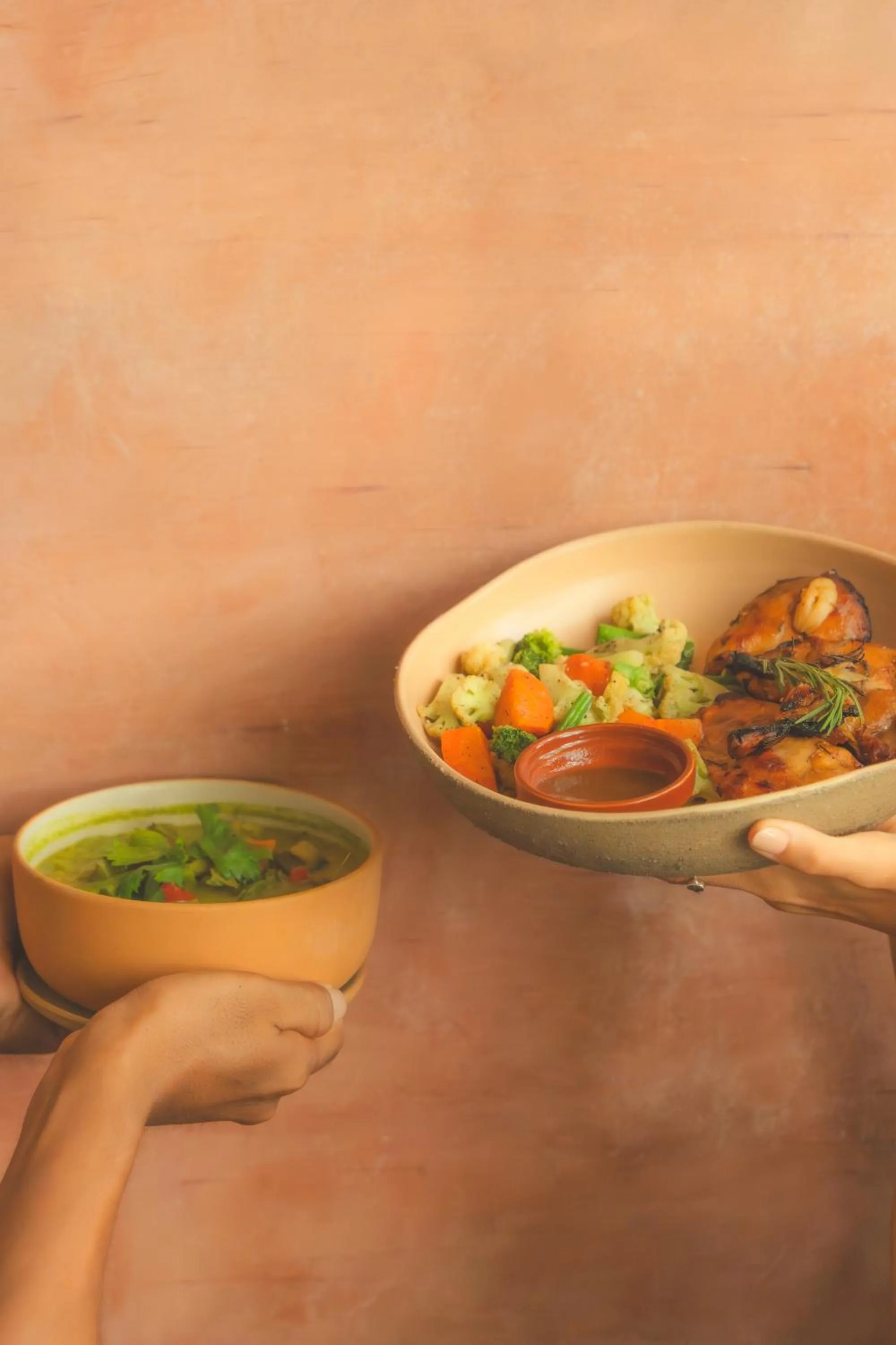 Restaurant/places to eat in Lulu's Villas